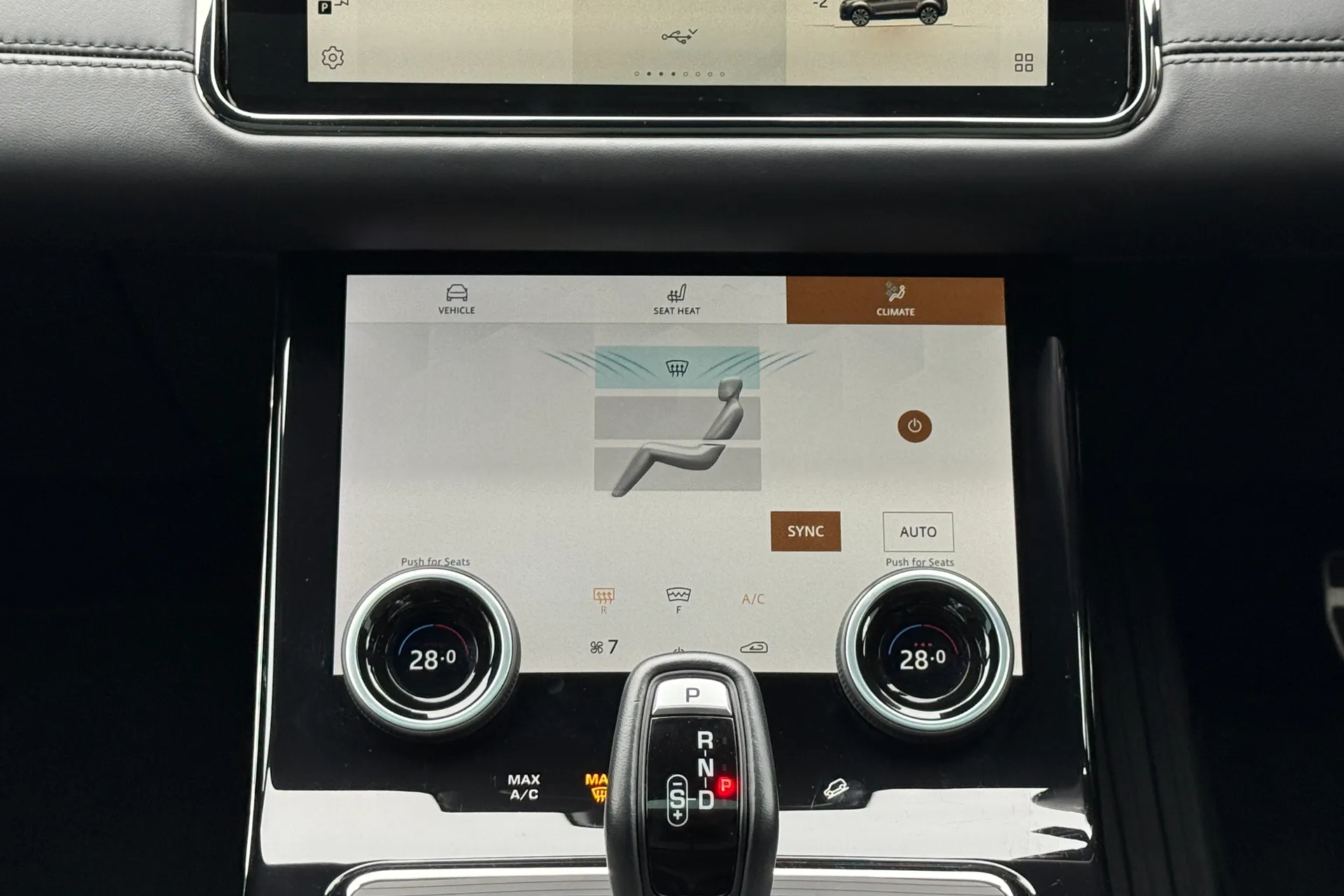 LAND ROVER RANGE ROVER EVOQUE thumbnail image number 16