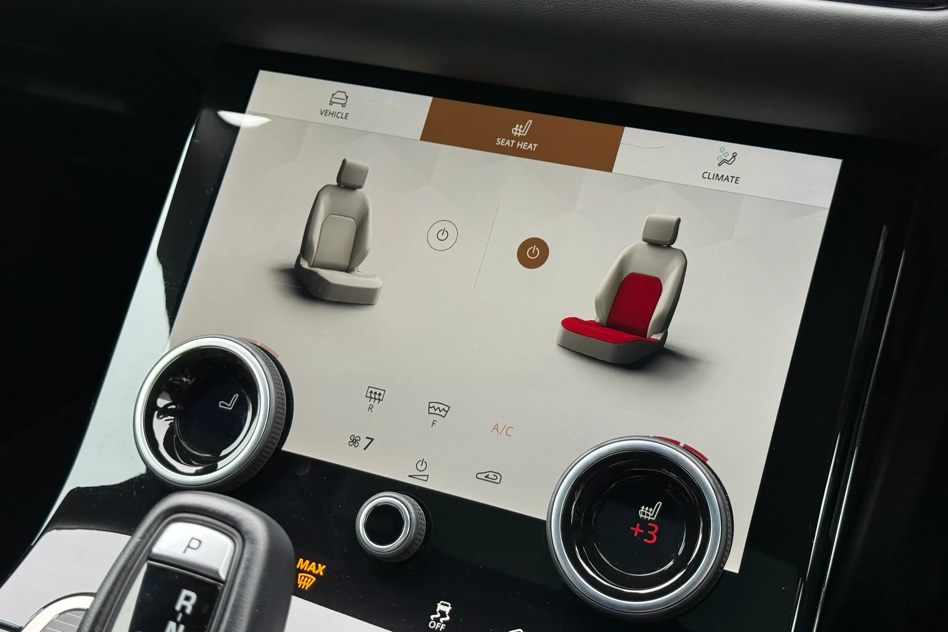 LAND ROVER RANGE ROVER EVOQUE thumbnail image number 17