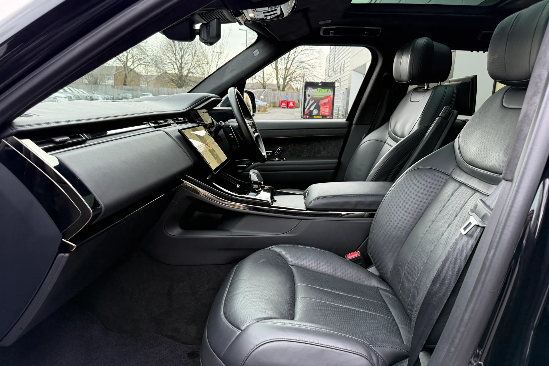 LAND ROVER RANGE ROVER SPORT thumbnail image number 10