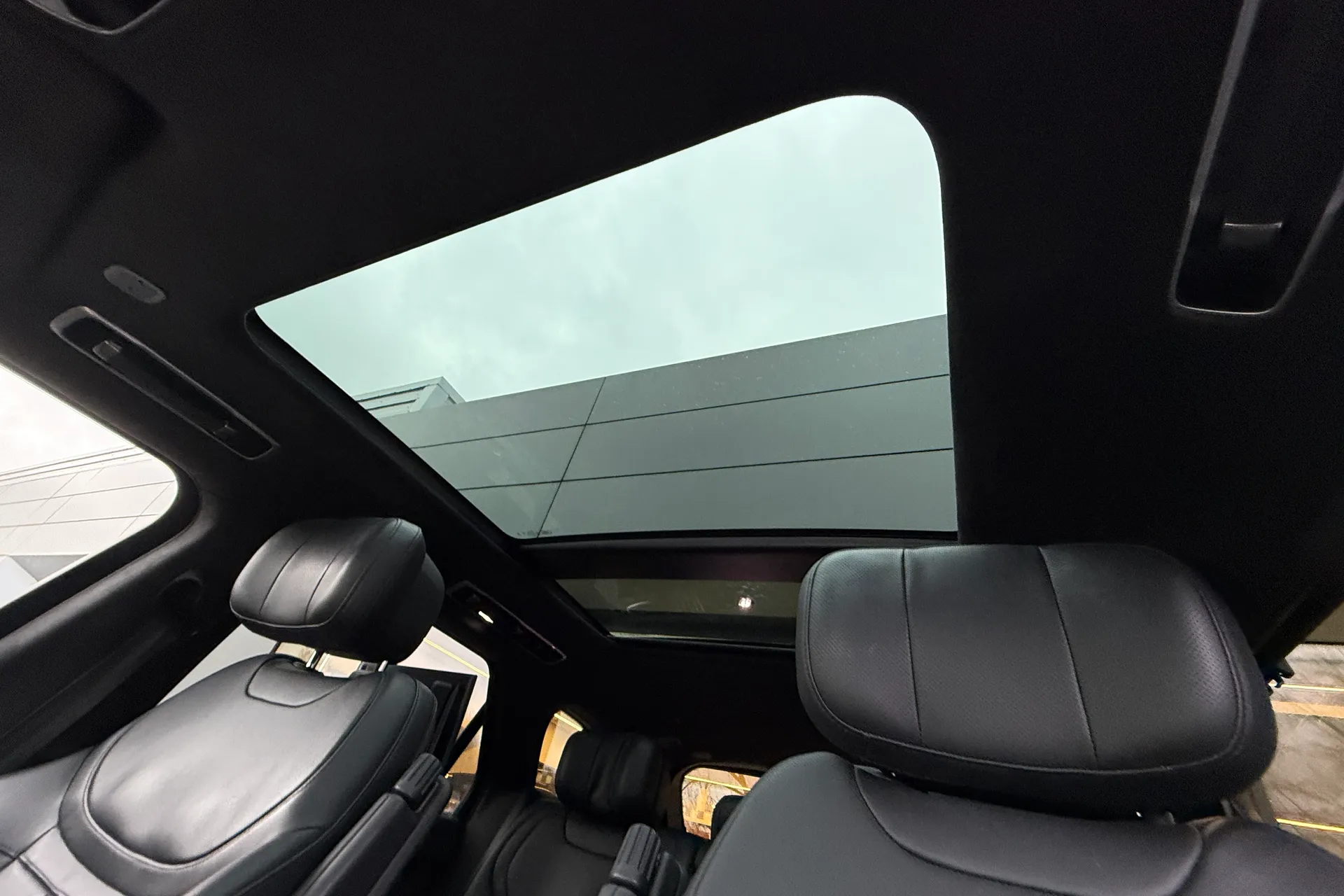 LAND ROVER RANGE ROVER SPORT thumbnail image number 5