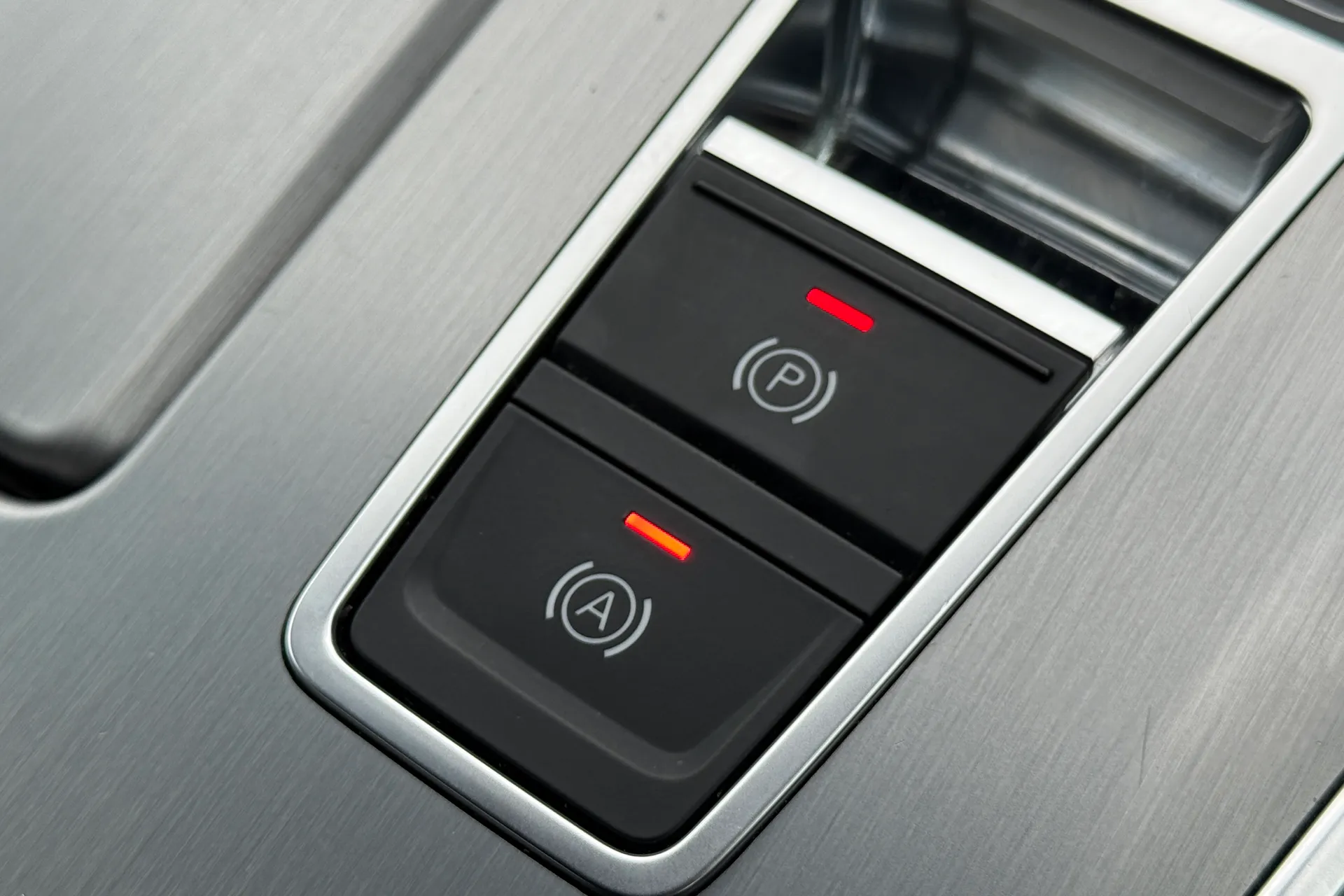 Audi A6 thumbnail image number 45