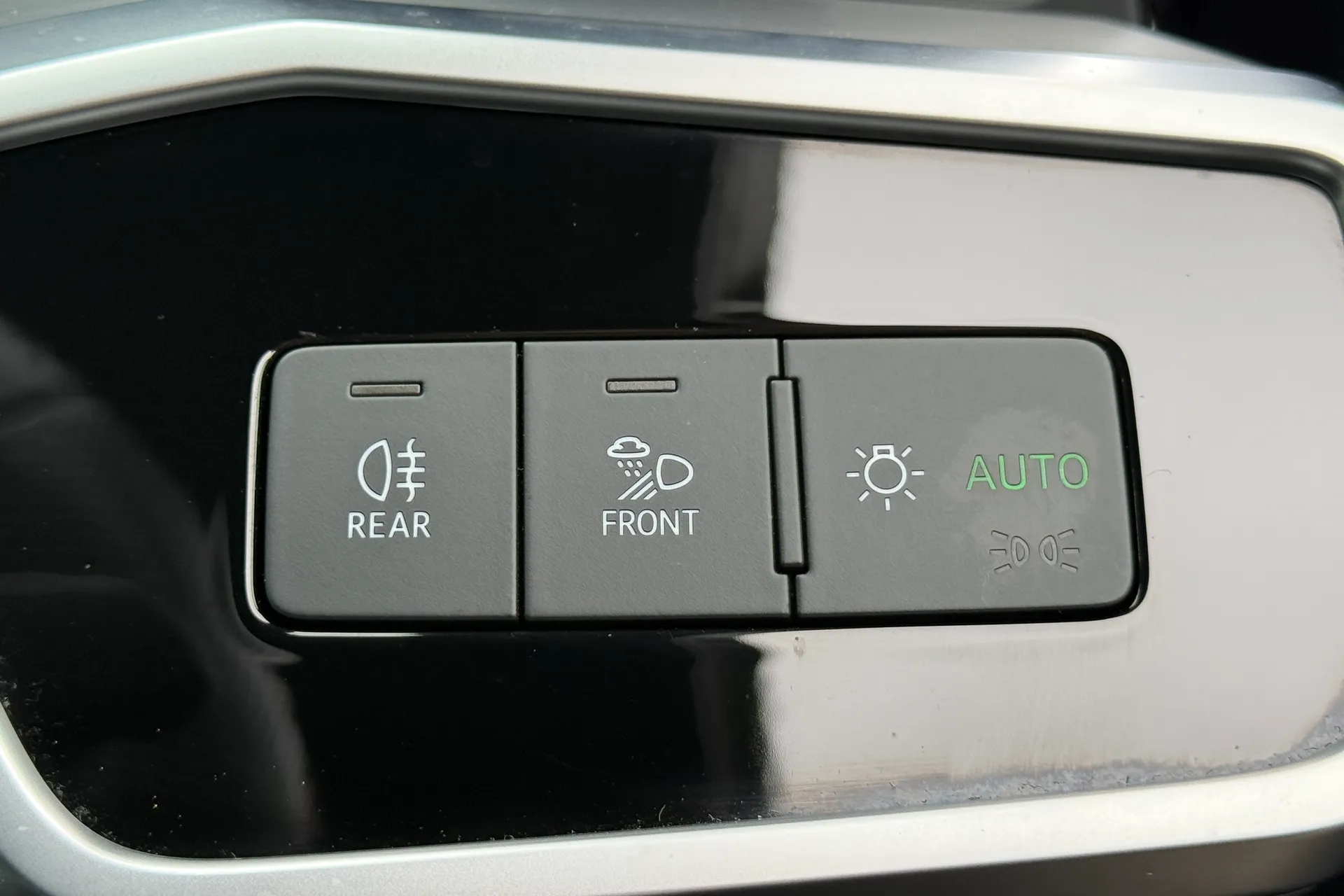 Audi A6 thumbnail image number 26