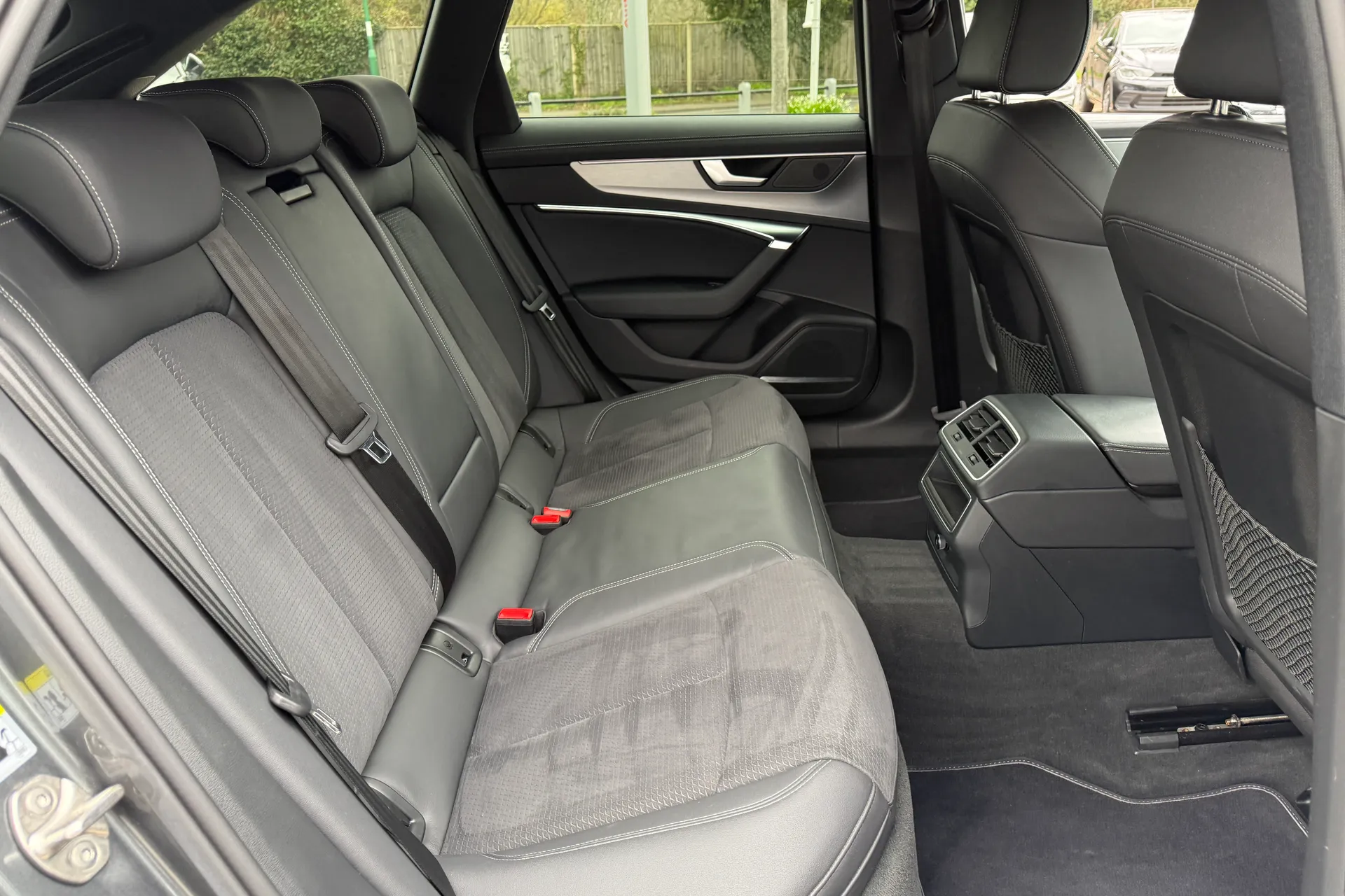 Audi A6 thumbnail image number 49