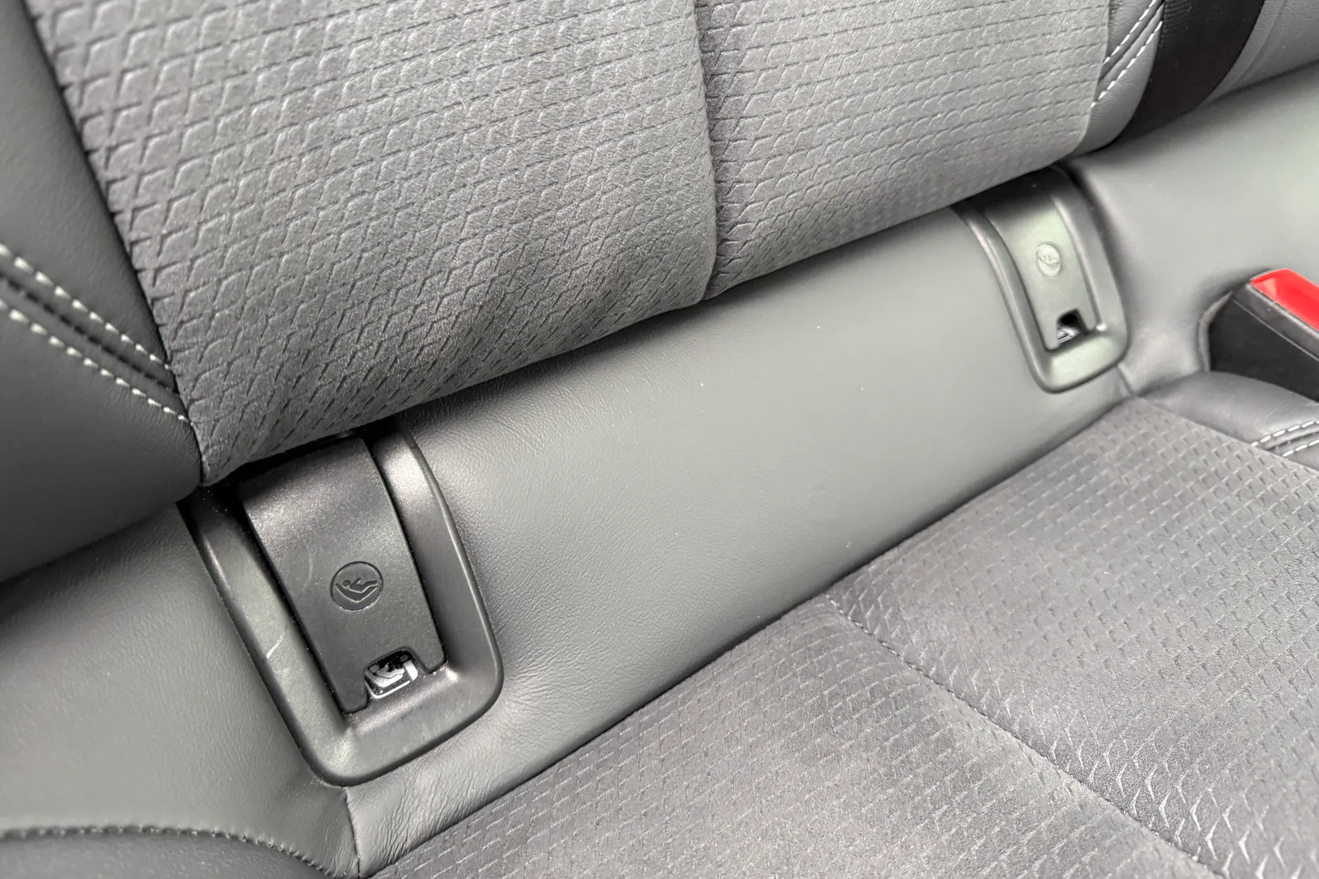 Audi A6 thumbnail image number 48