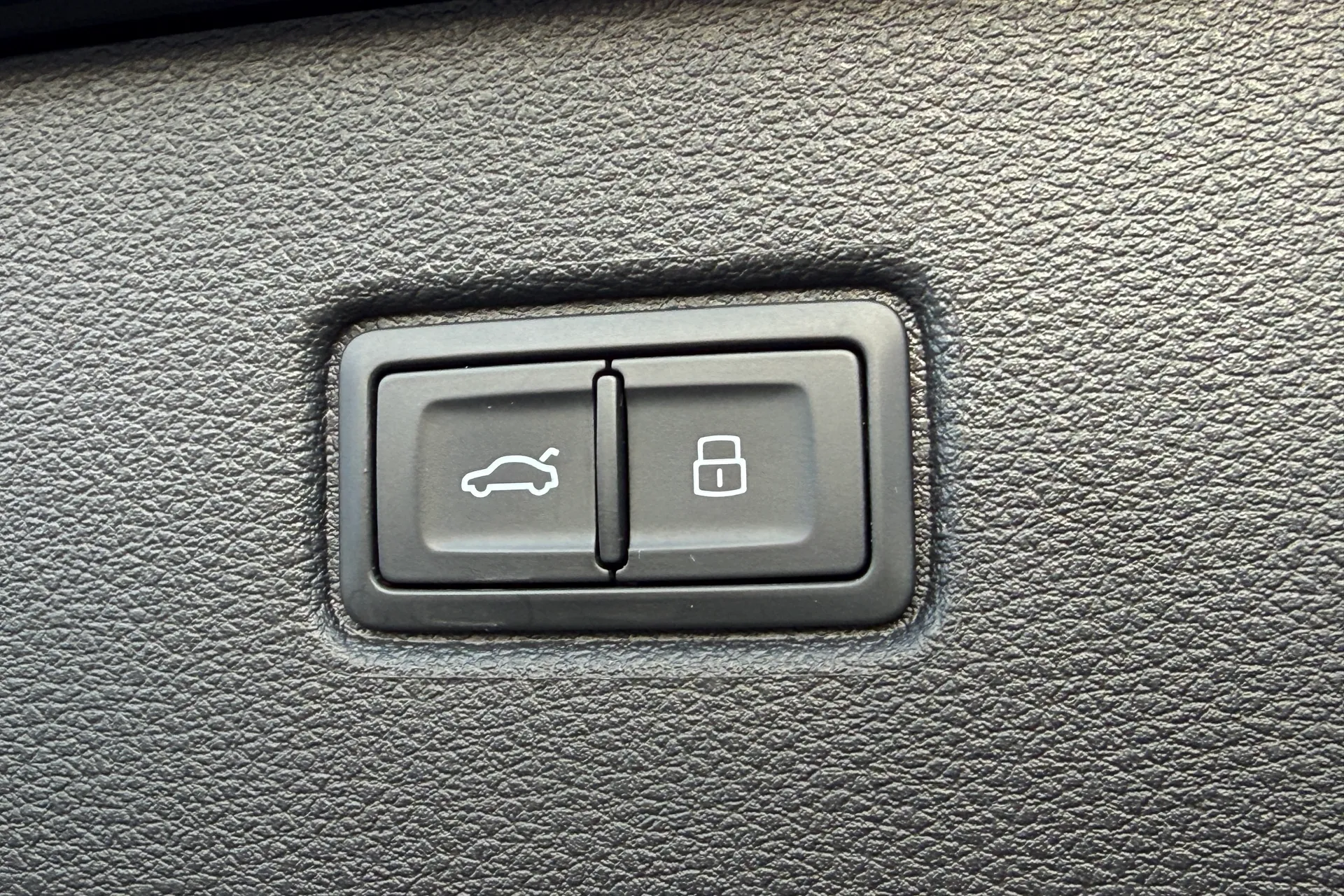 Audi Q7 thumbnail image number 47