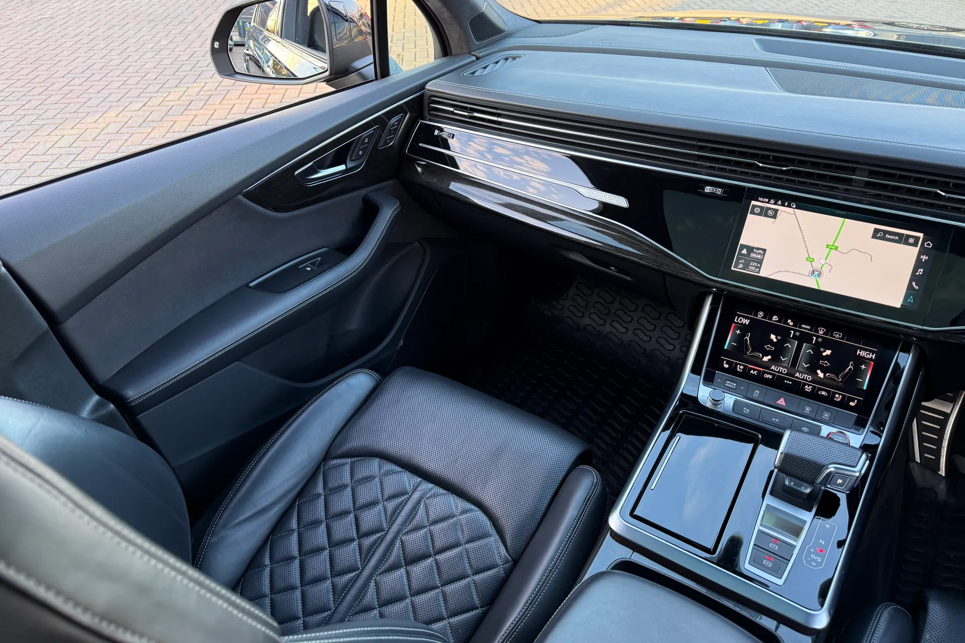 Audi Q7 thumbnail image number 49