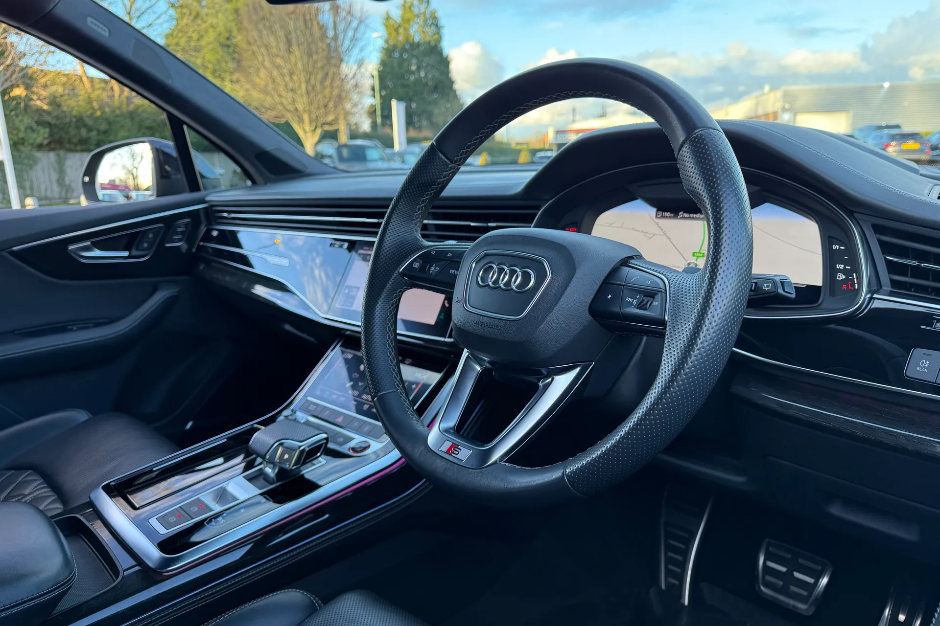 Audi Q7 thumbnail image number 32