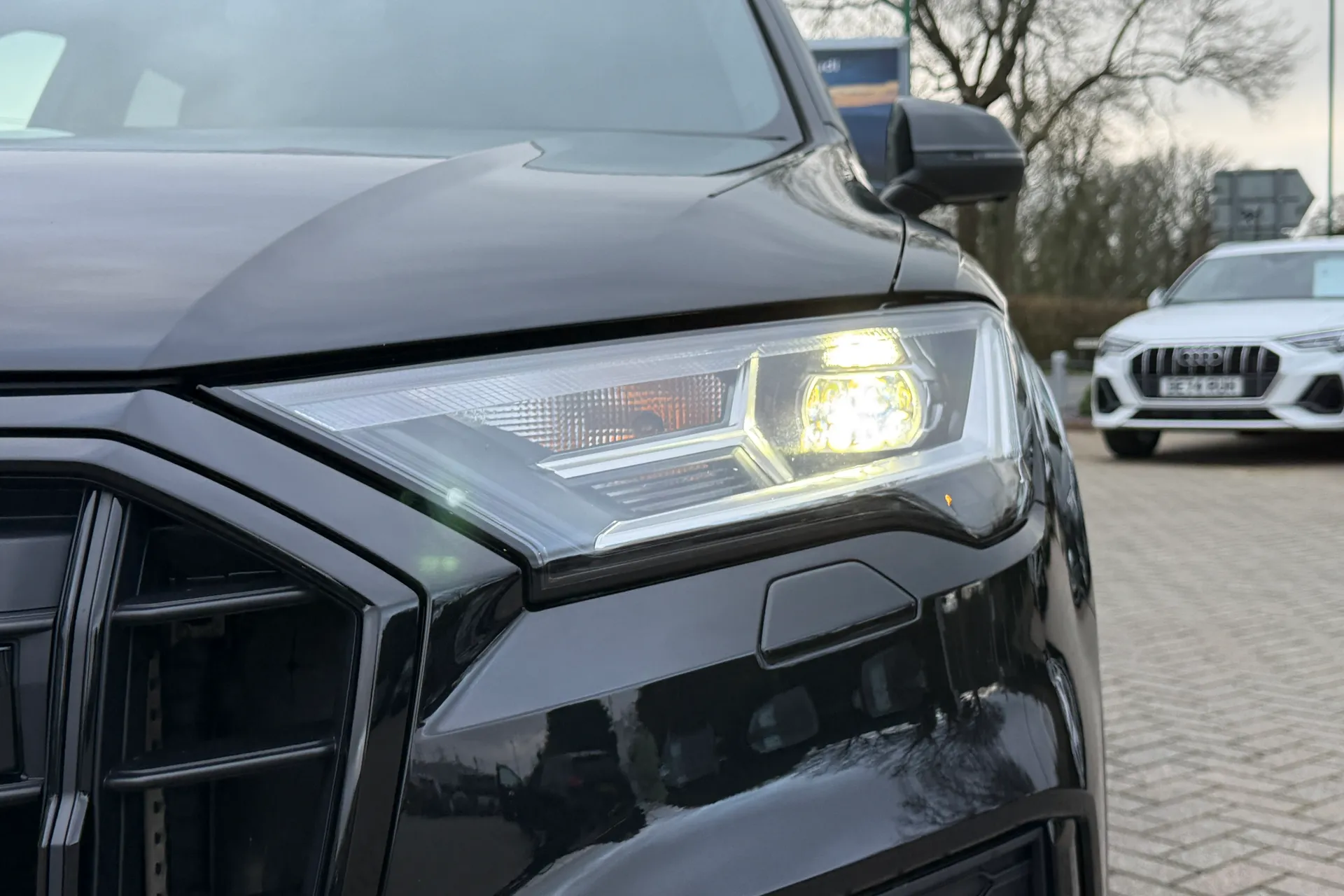 Audi Q7 thumbnail image number 65