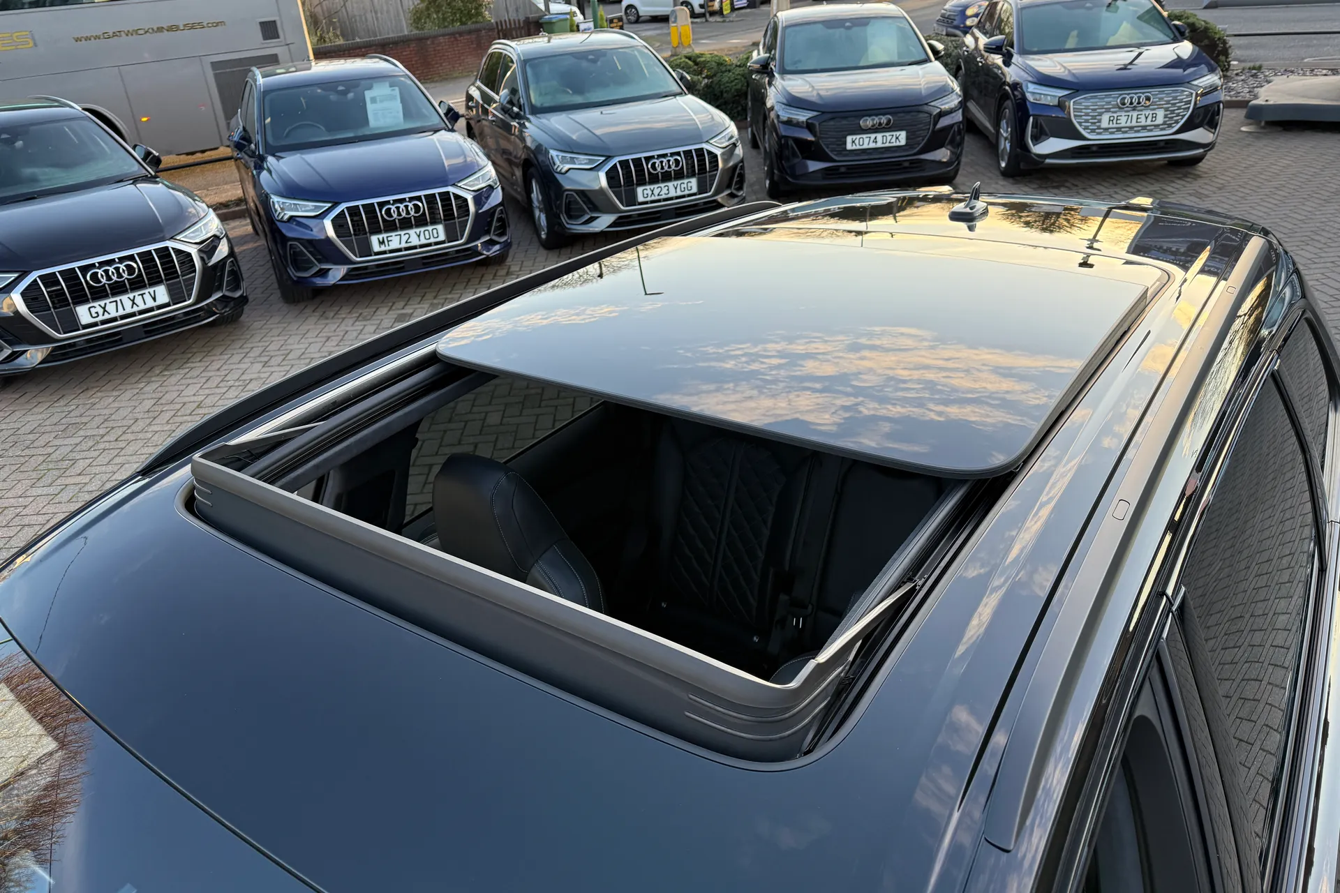 Audi Q7 thumbnail image number 9