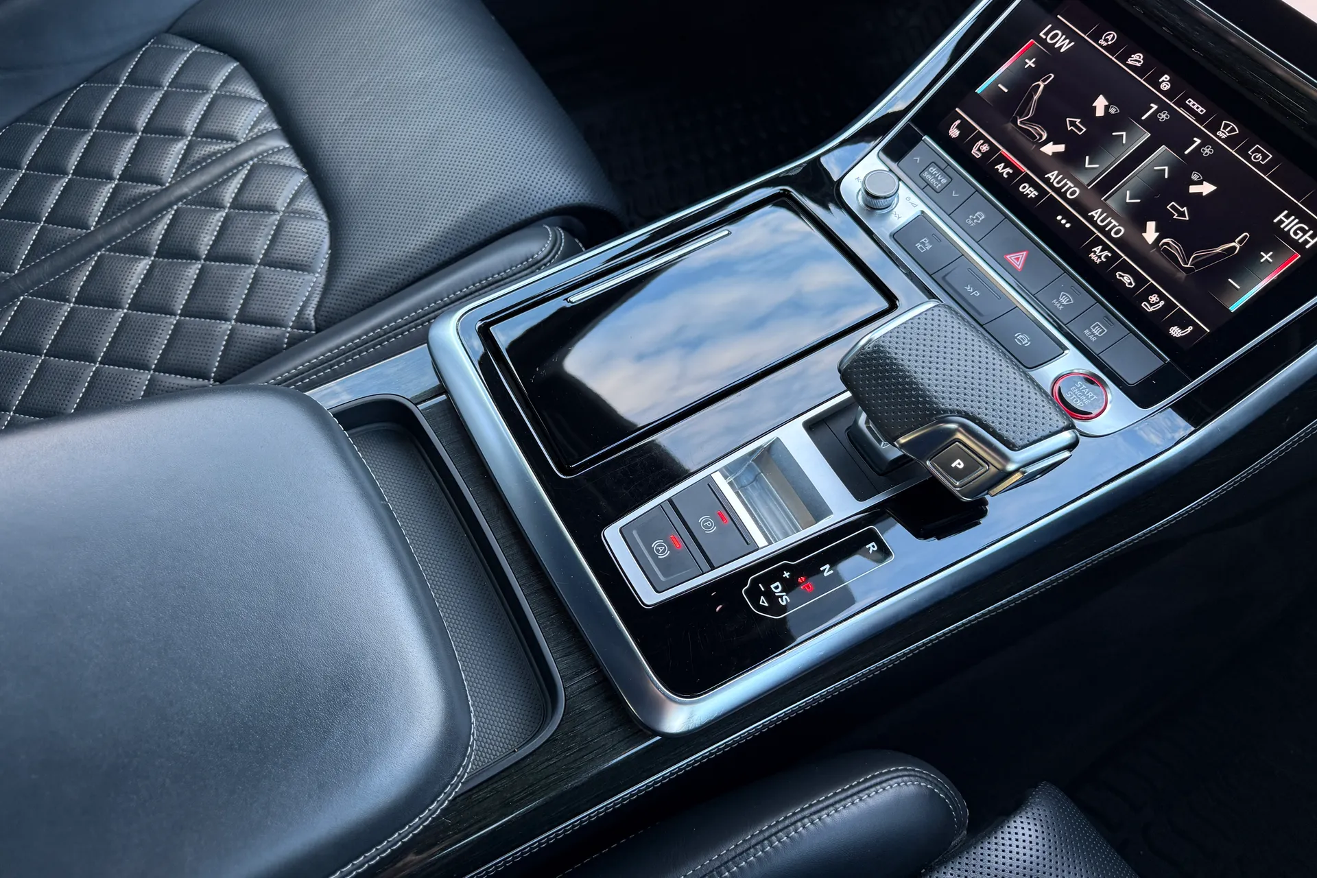 Audi Q7 thumbnail image number 50