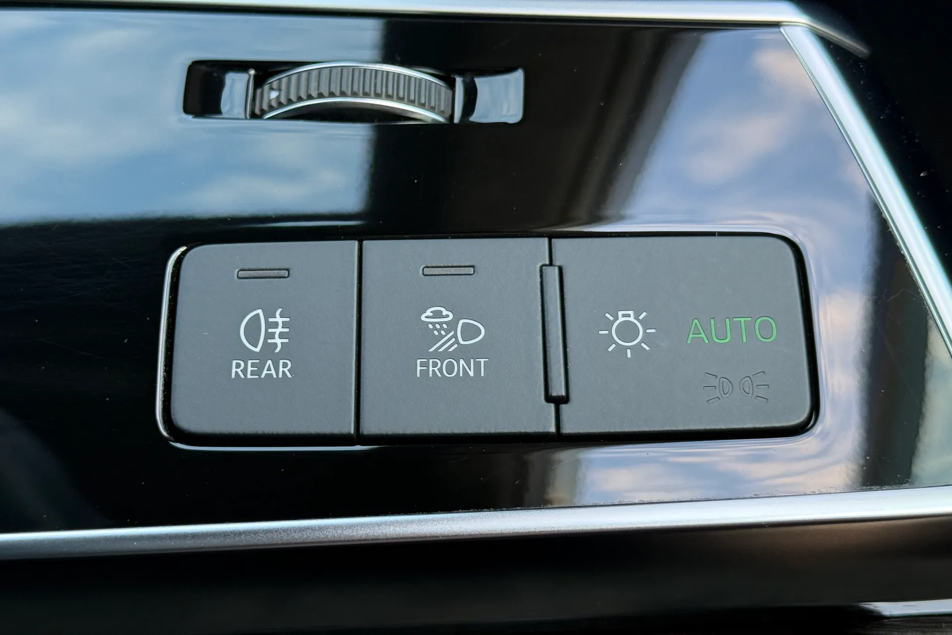 Audi Q7 thumbnail image number 30