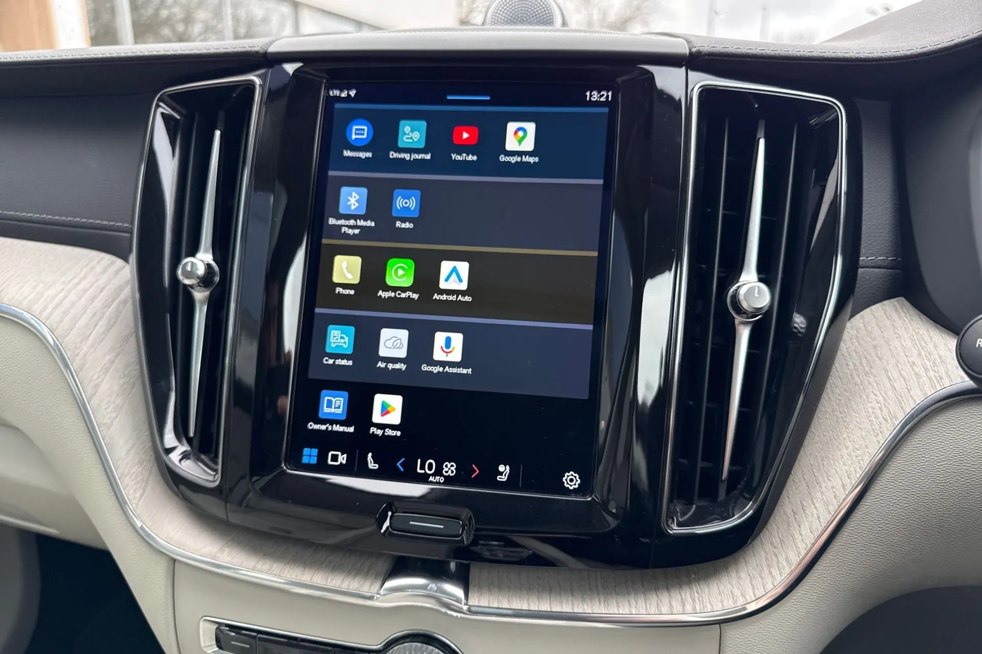 Volvo XC60 thumbnail image number 41