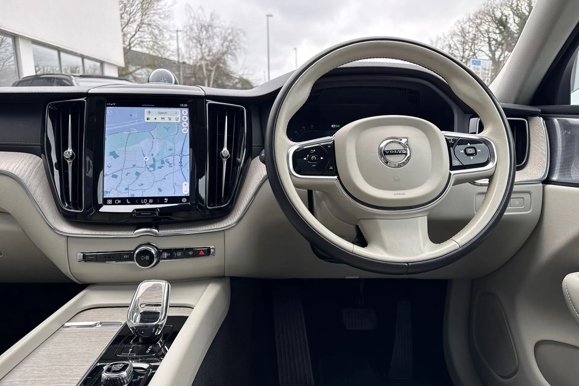 Volvo XC60 thumbnail image number 34