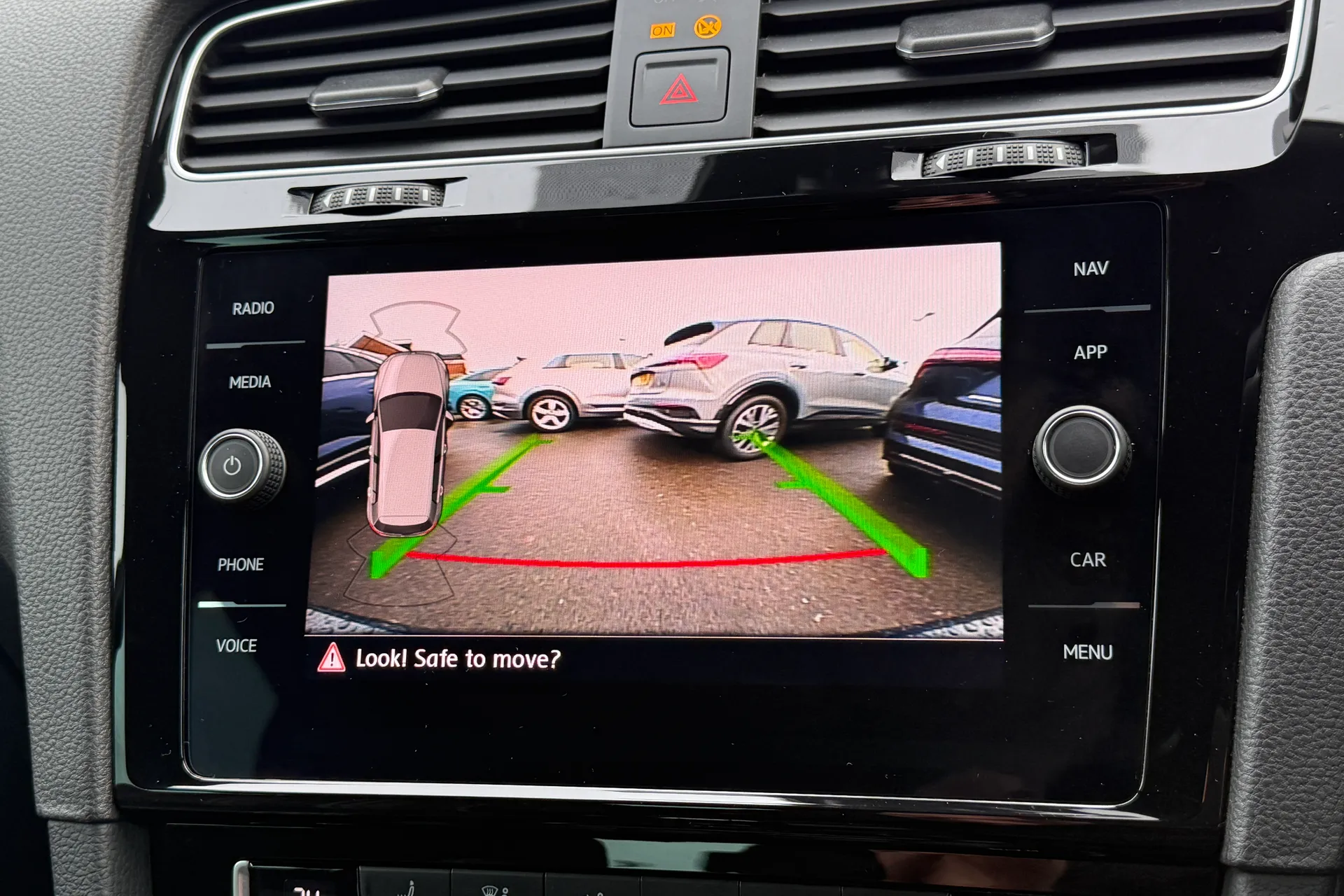 VOLKSWAGEN GOLF thumbnail image number 5