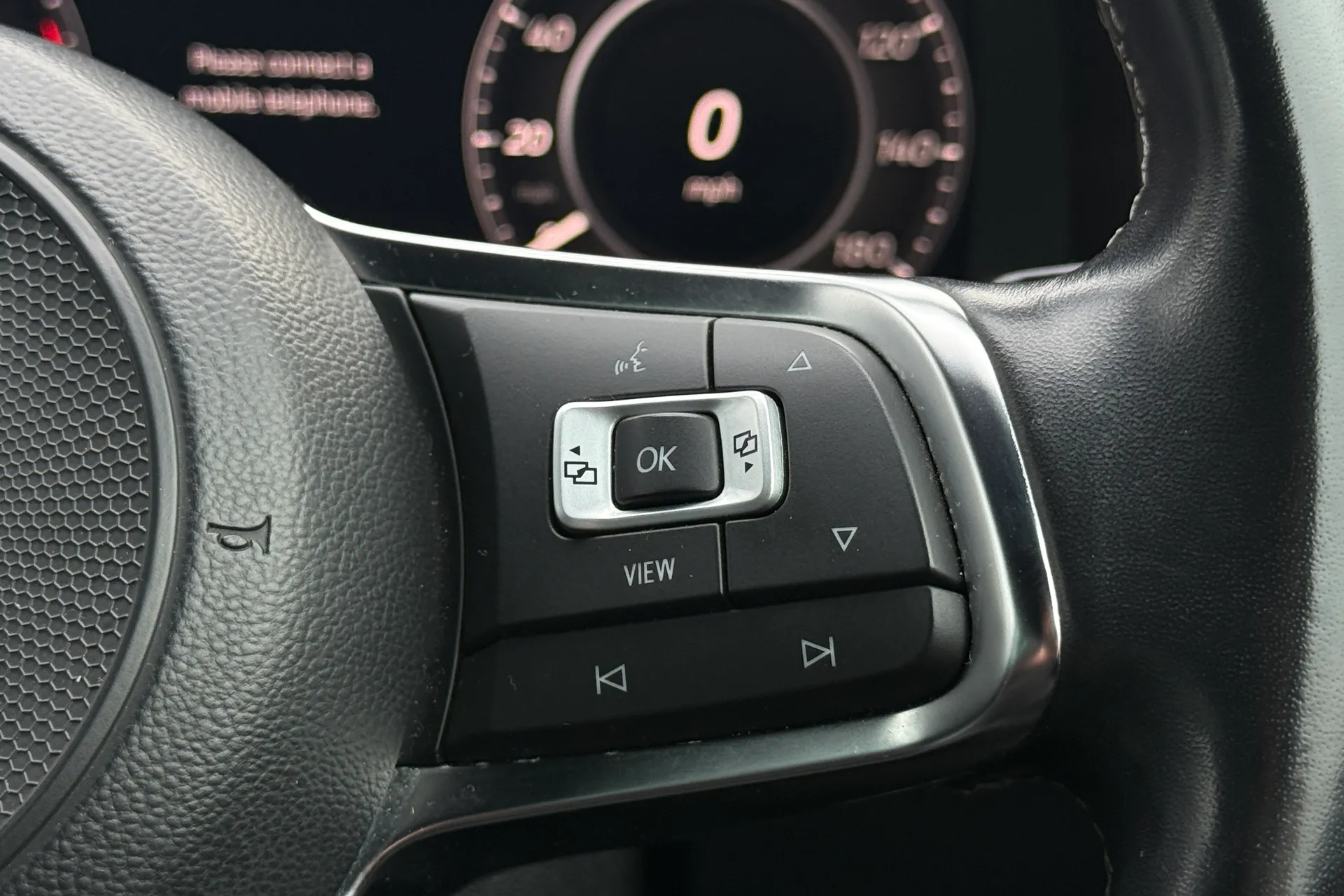 VOLKSWAGEN GOLF thumbnail image number 14