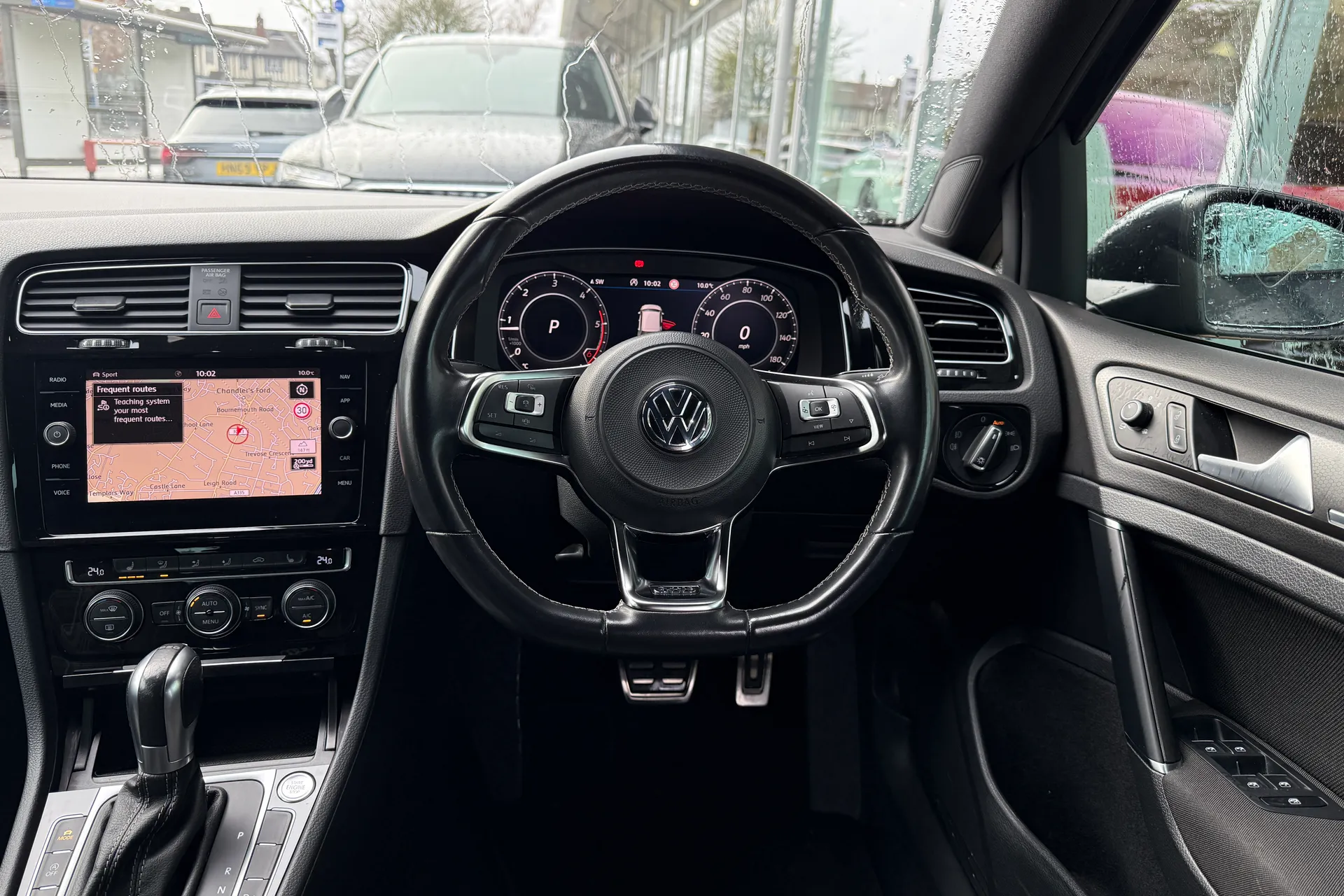 VOLKSWAGEN GOLF thumbnail image number 40