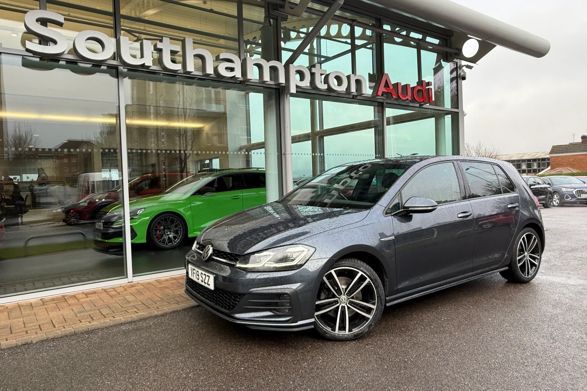 VOLKSWAGEN GOLF thumbnail image number 61