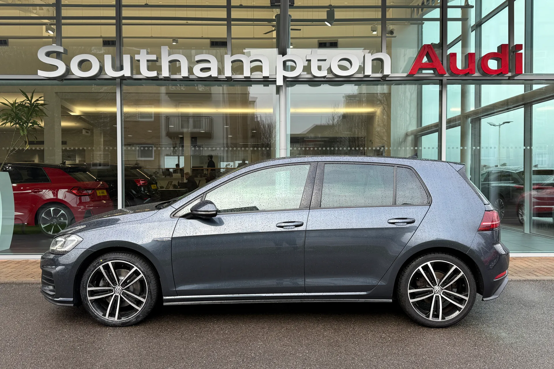 VOLKSWAGEN GOLF thumbnail image number 53