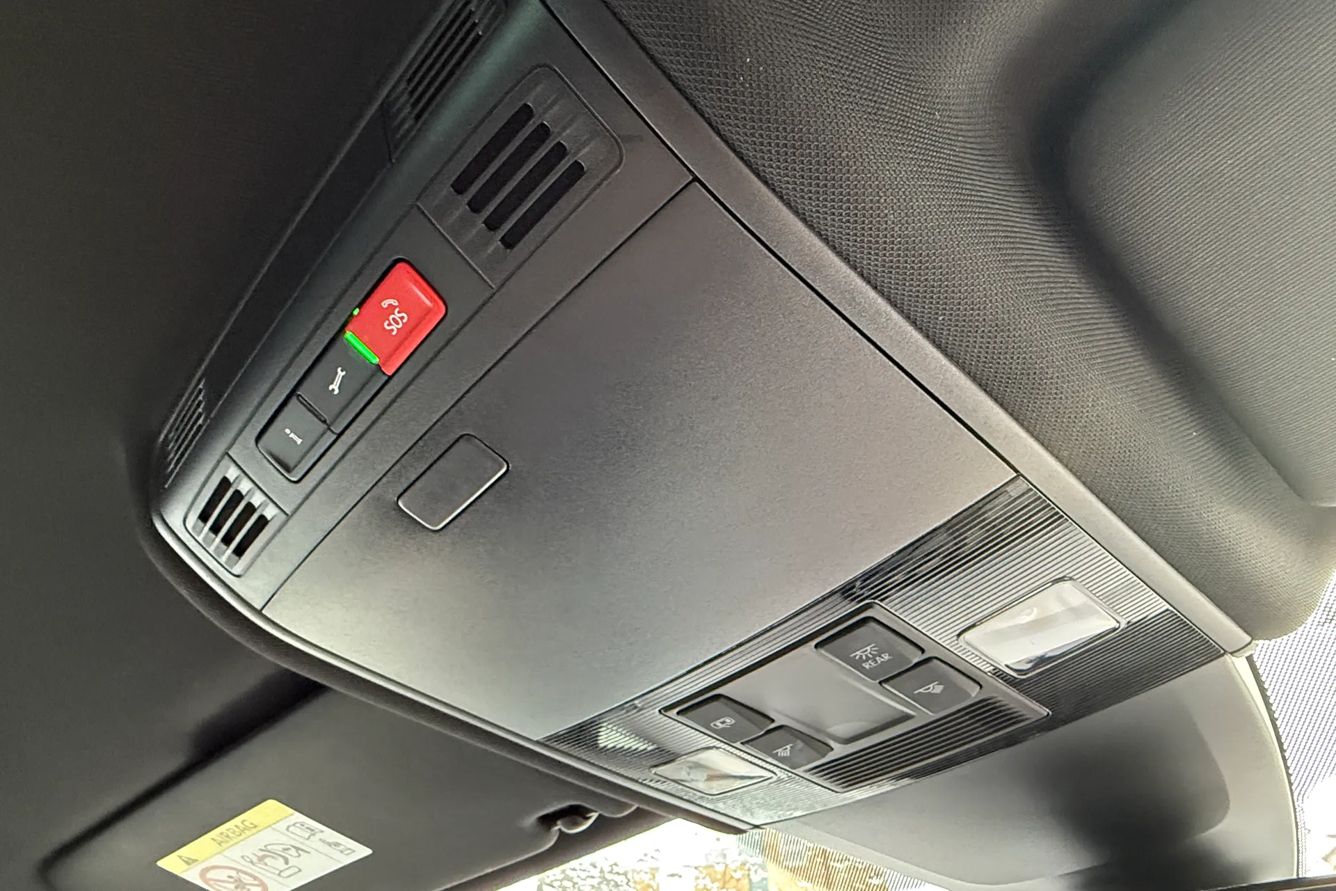 VOLKSWAGEN GOLF thumbnail image number 30