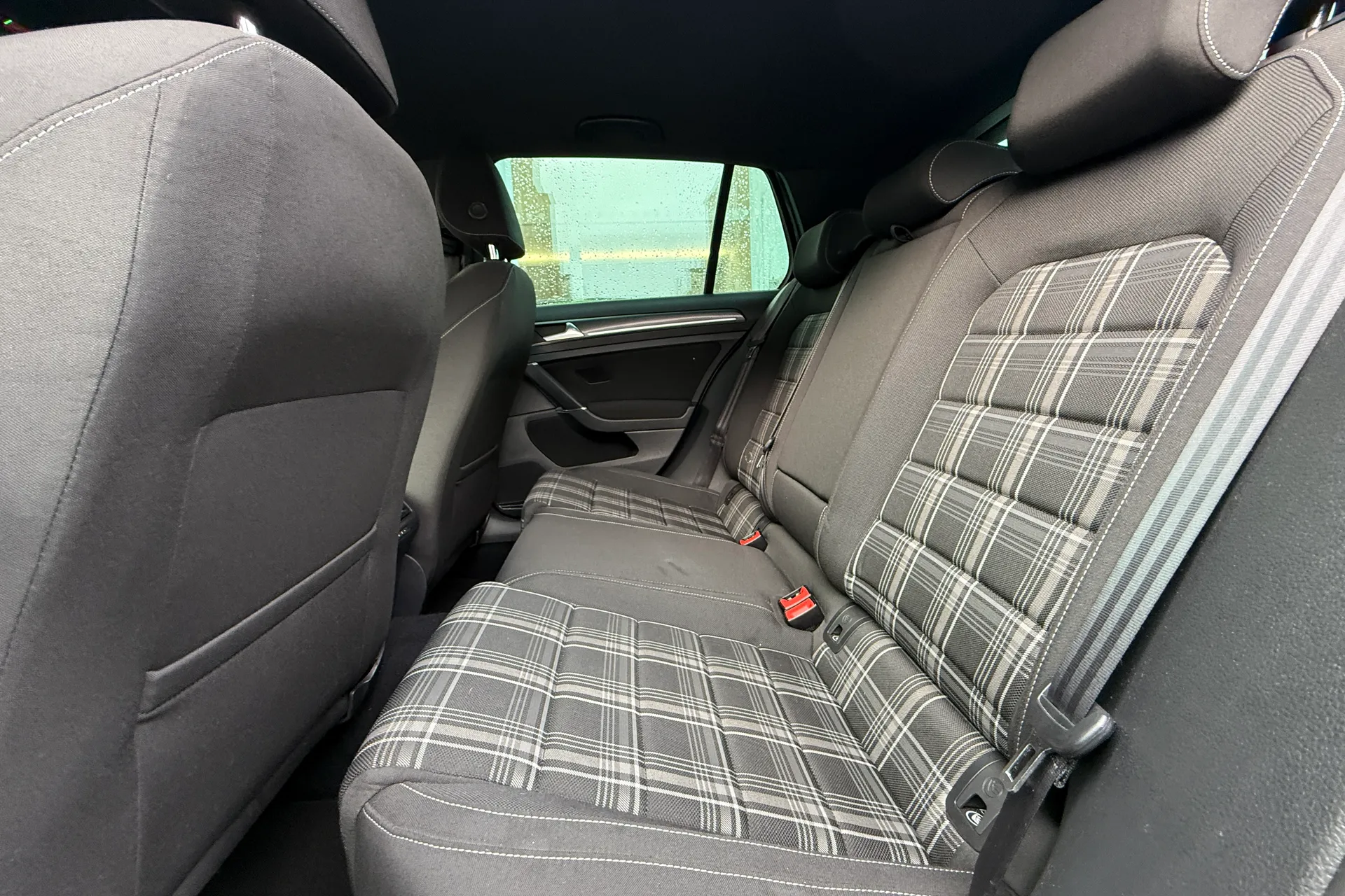 VOLKSWAGEN GOLF thumbnail image number 50