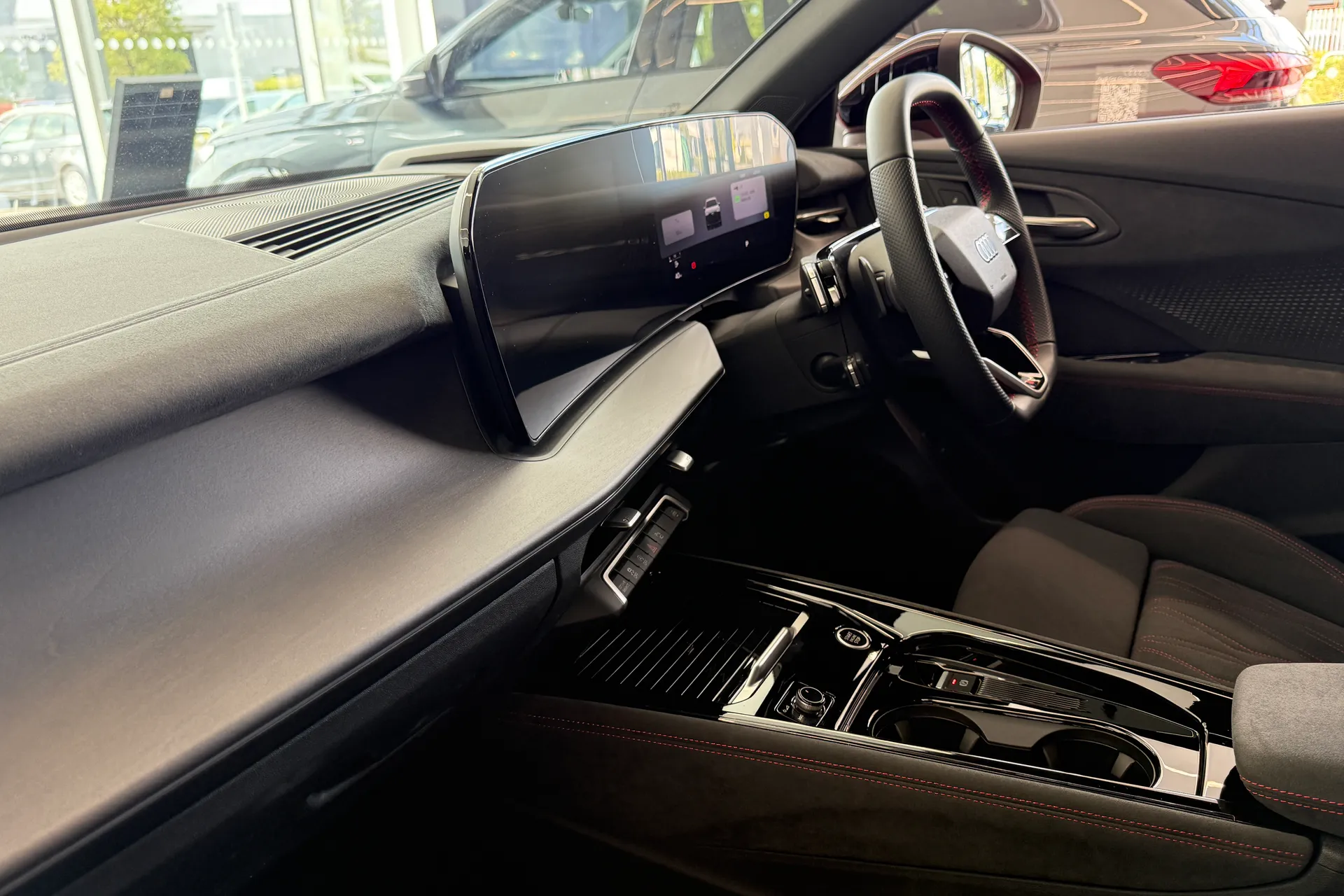 Audi Q3 thumbnail image number 33