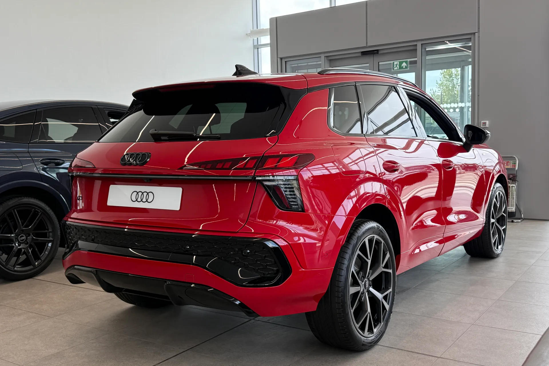 Audi Q3 thumbnail image number 30