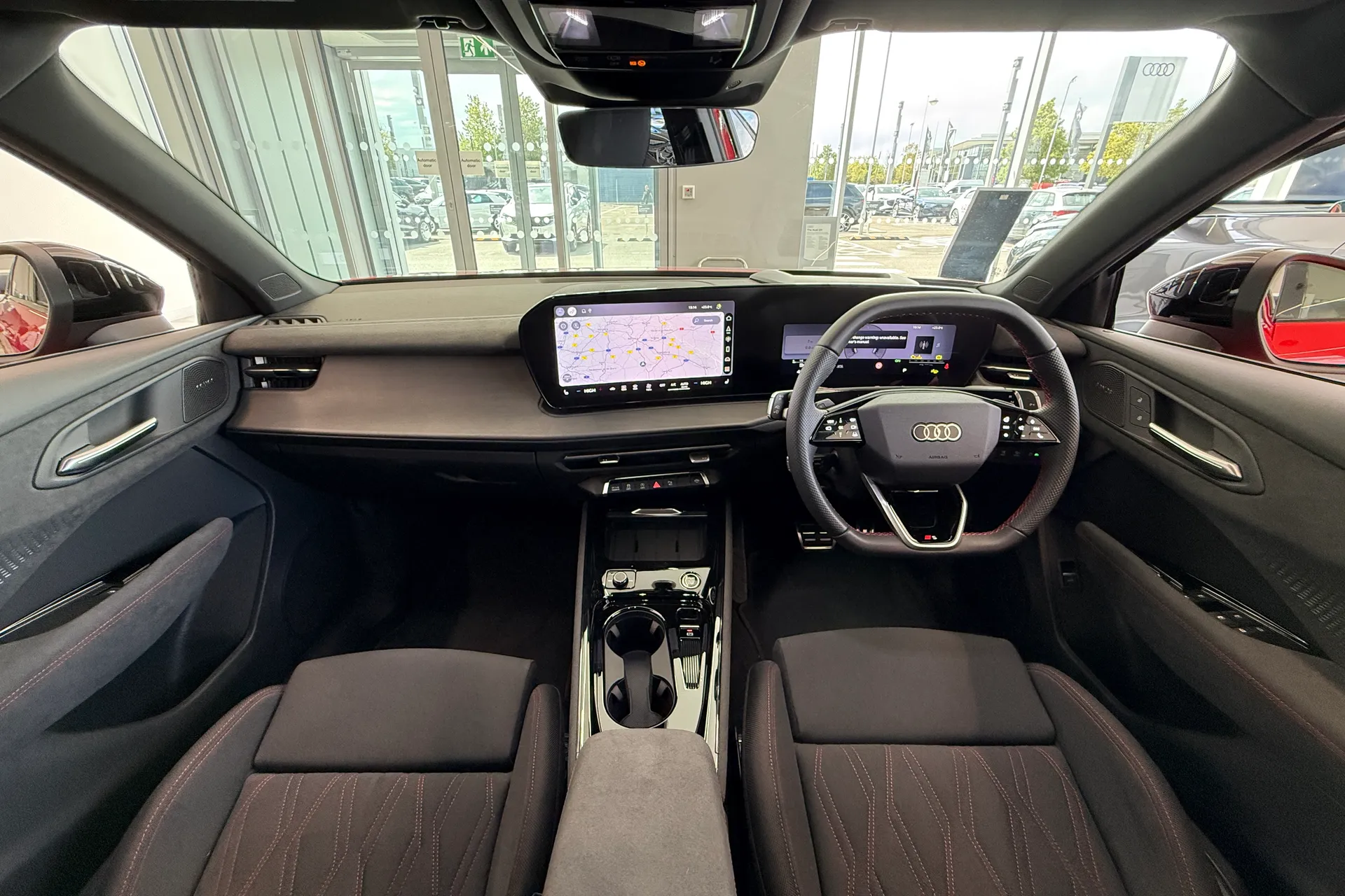 Audi Q3 thumbnail image number 4