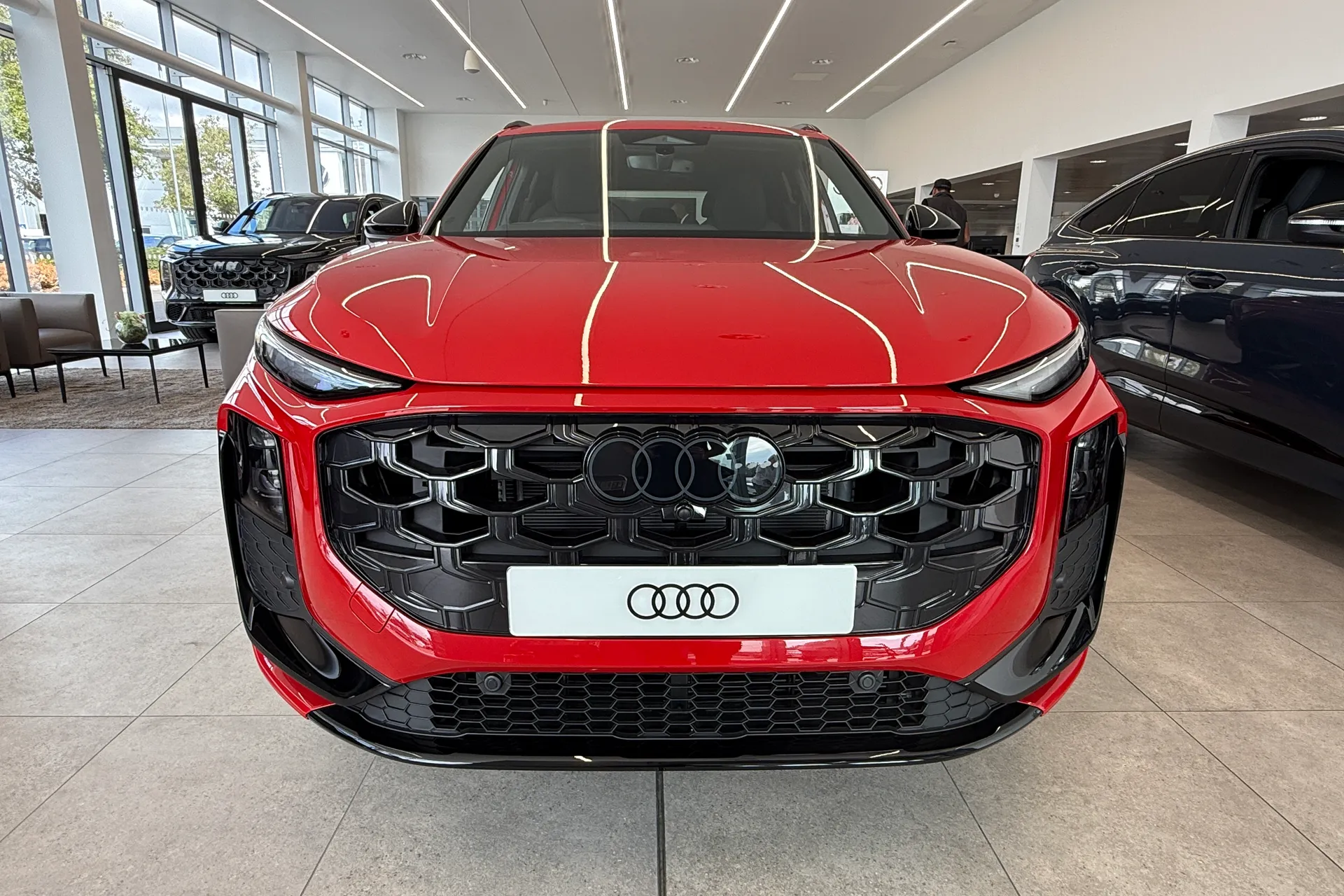 Audi Q3 thumbnail image number 5
