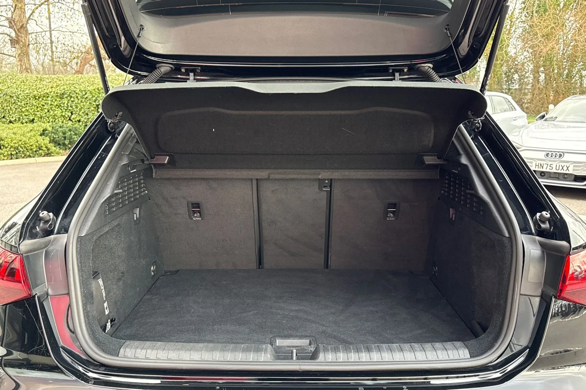 Audi A3 thumbnail image number 35