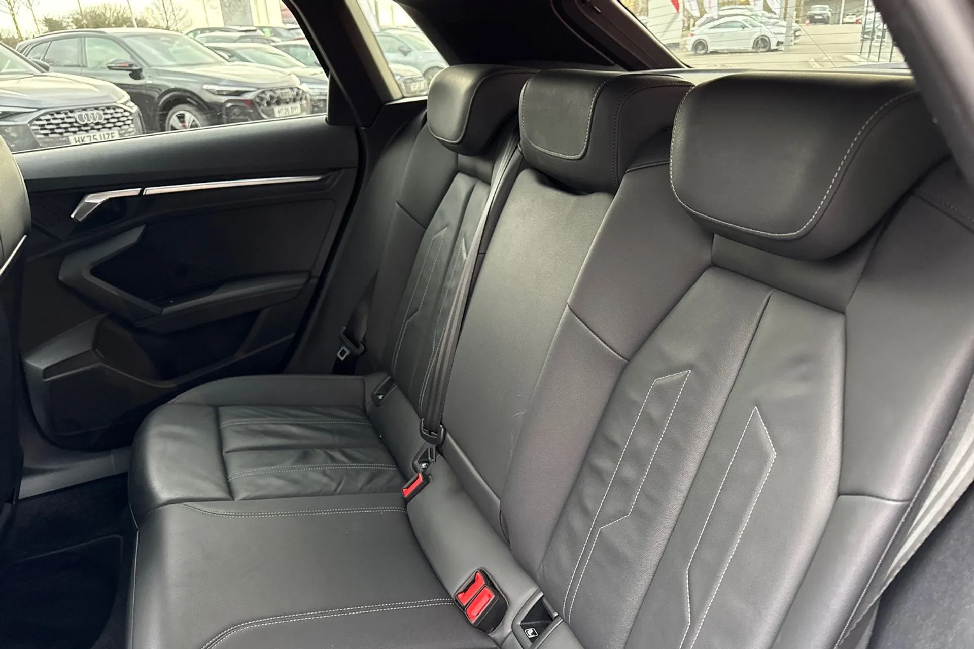 Audi A3 thumbnail image number 44