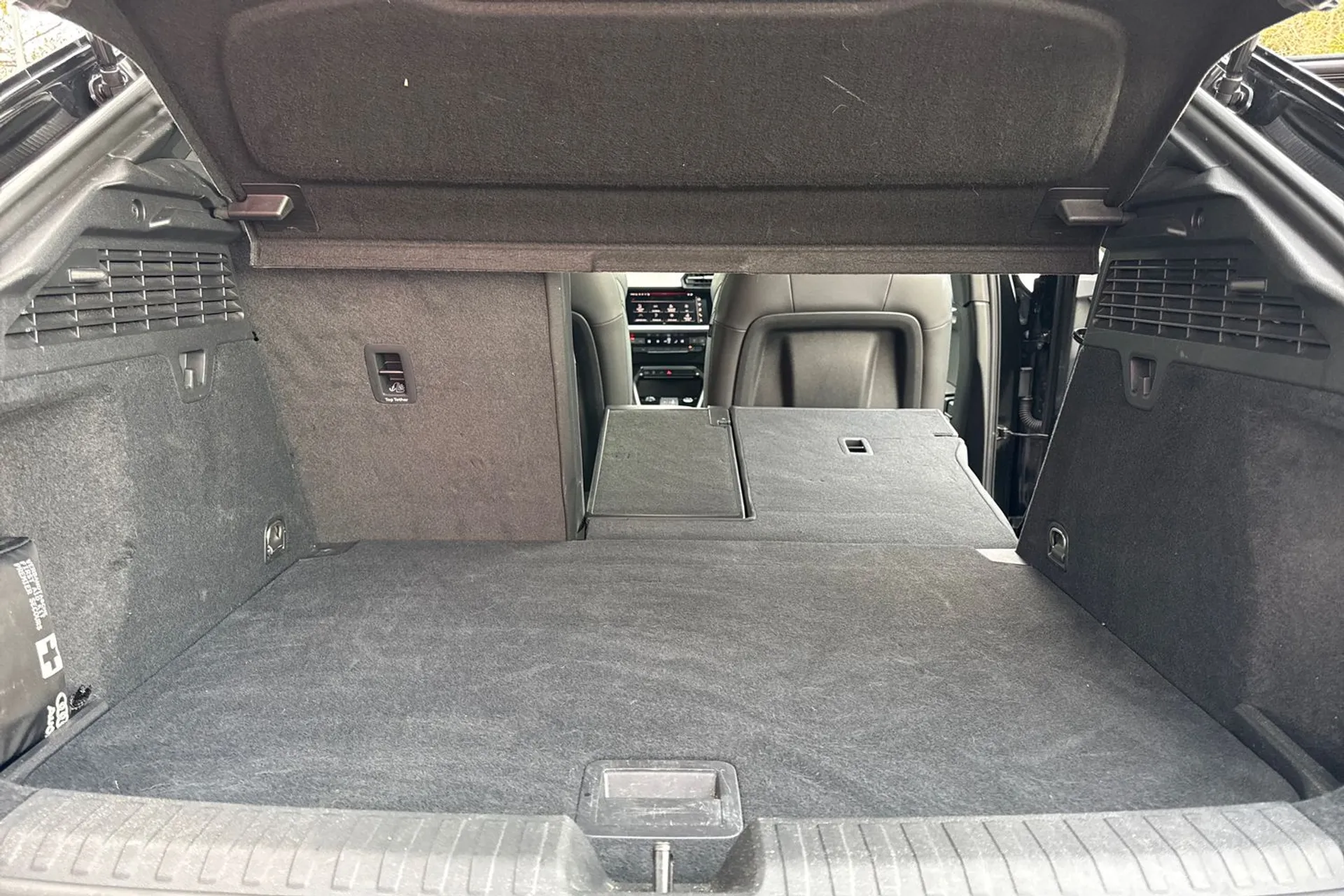 Audi A3 thumbnail image number 36