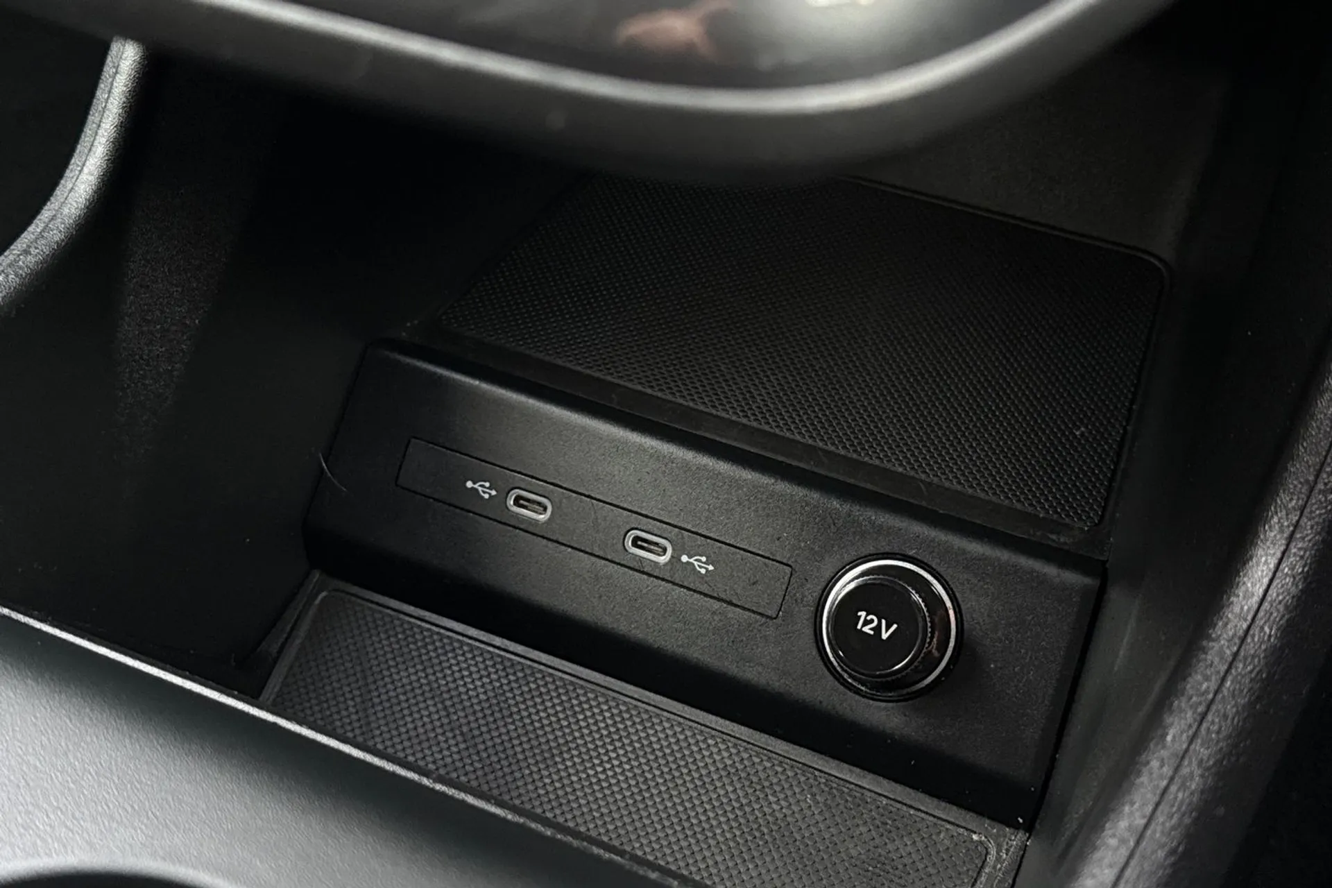 Audi Q4 thumbnail image number 37