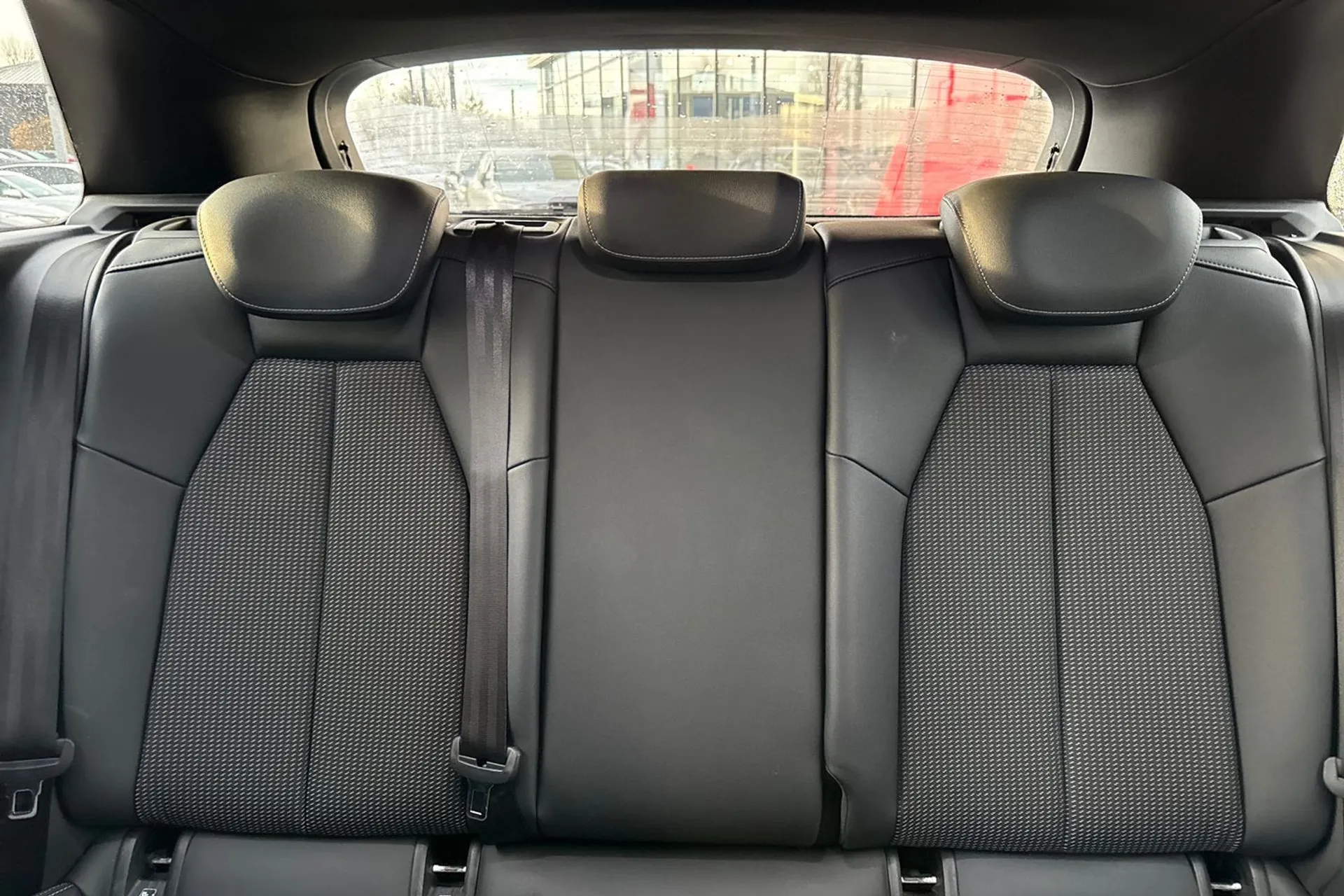 Audi Q4 thumbnail image number 47