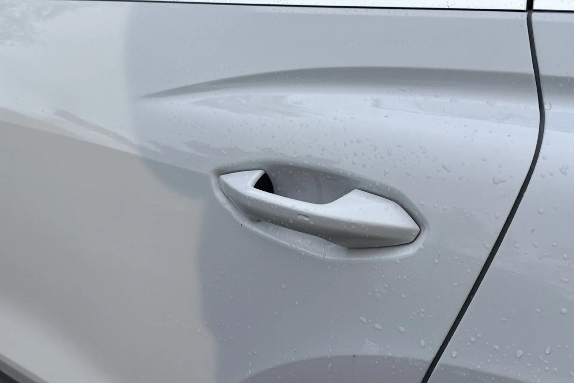 Audi Q4 thumbnail image number 29