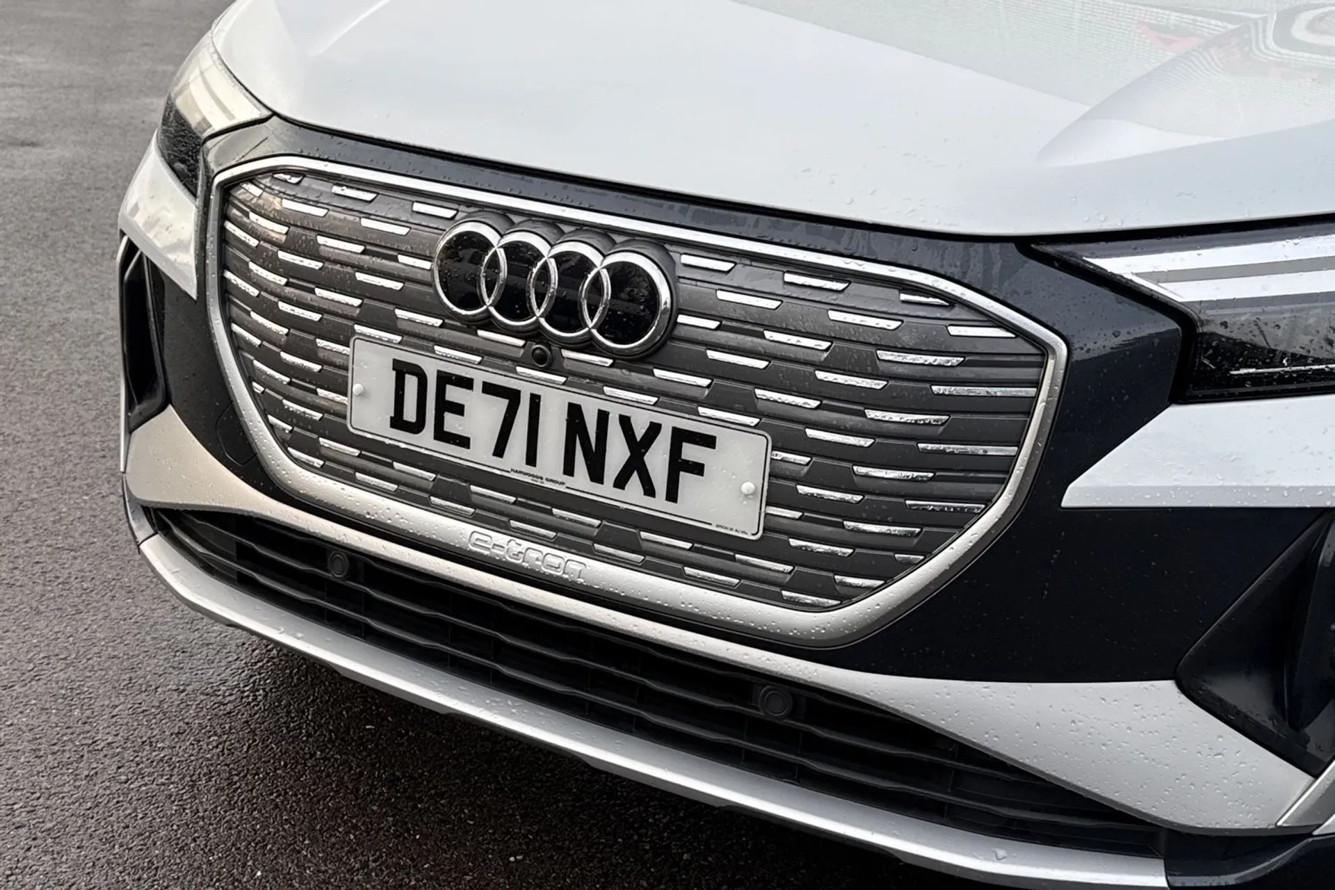 Audi Q4 thumbnail image number 10