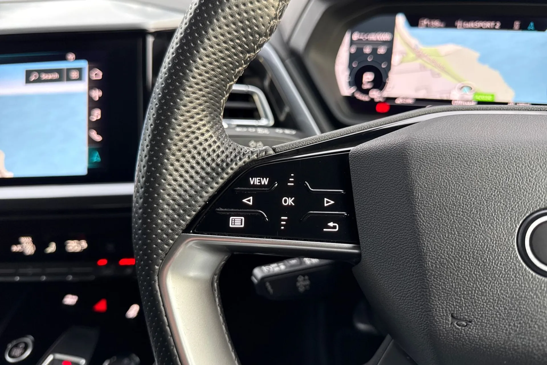 Audi Q4 thumbnail image number 27