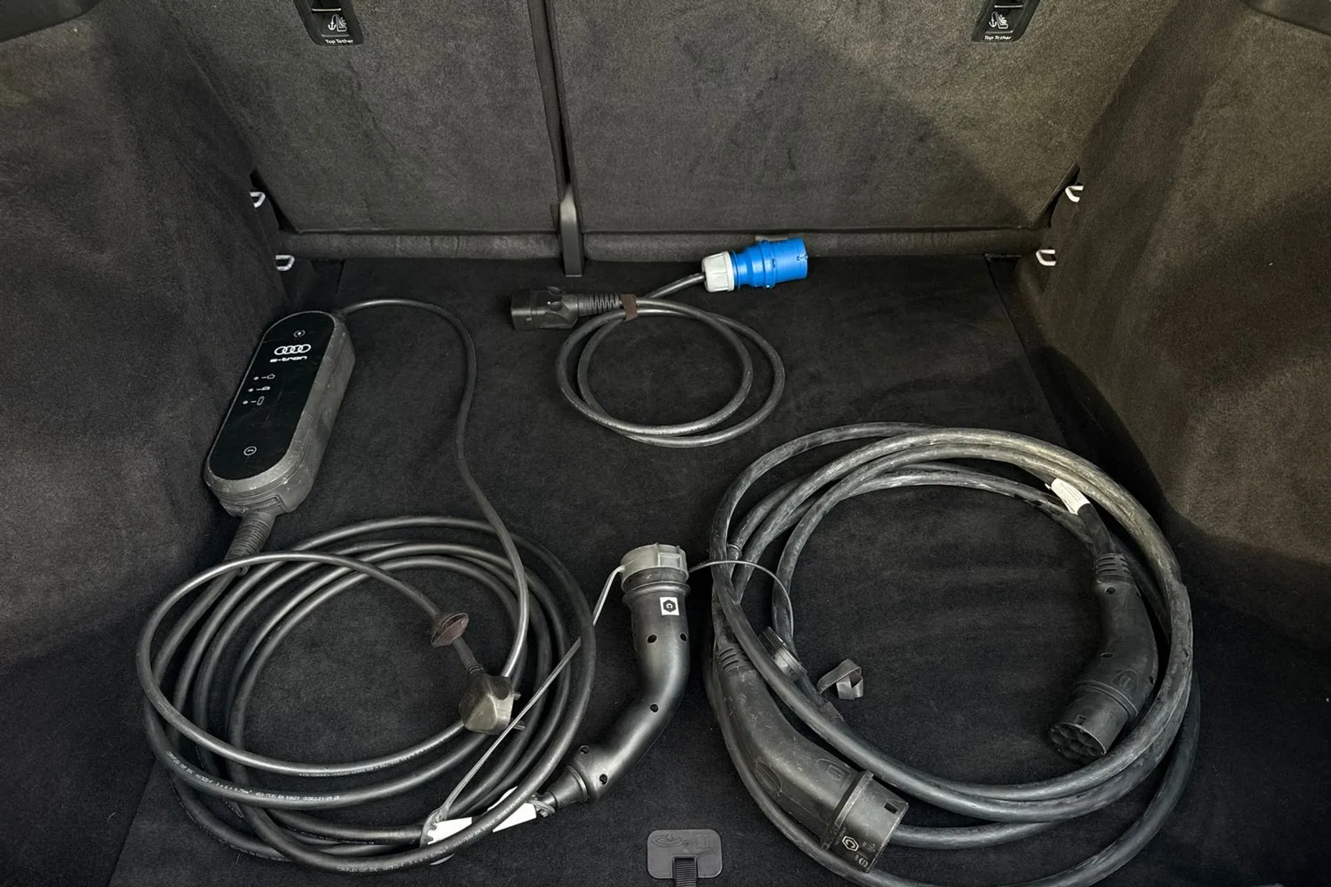 Audi Q4 thumbnail image number 33