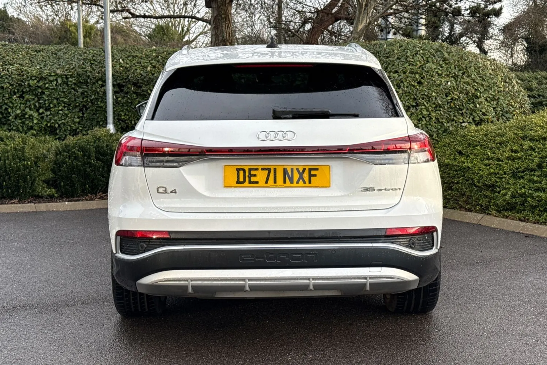 Audi Q4 thumbnail image number 14