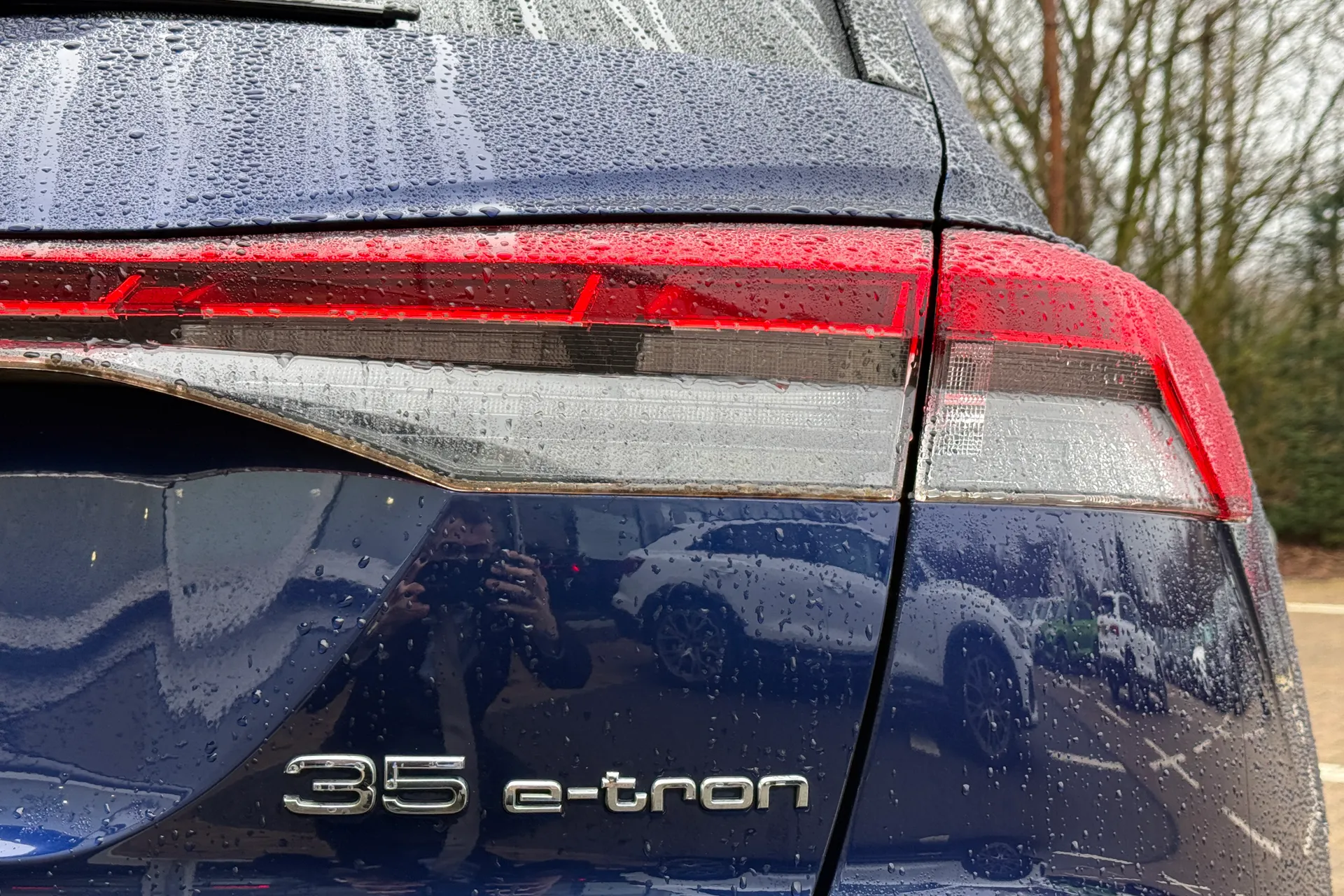 Audi Q4 thumbnail image number 37