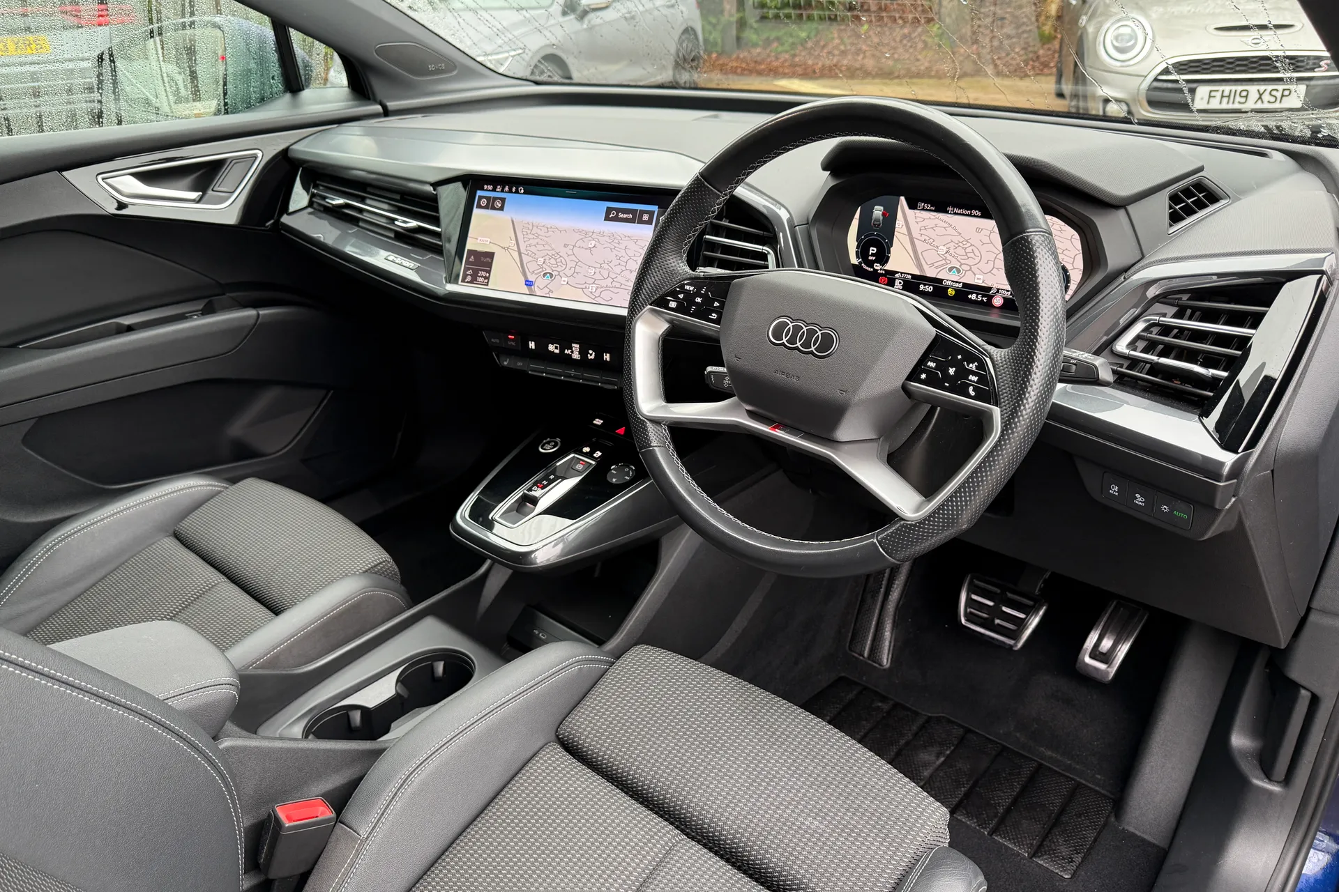 Audi Q4 thumbnail image number 21