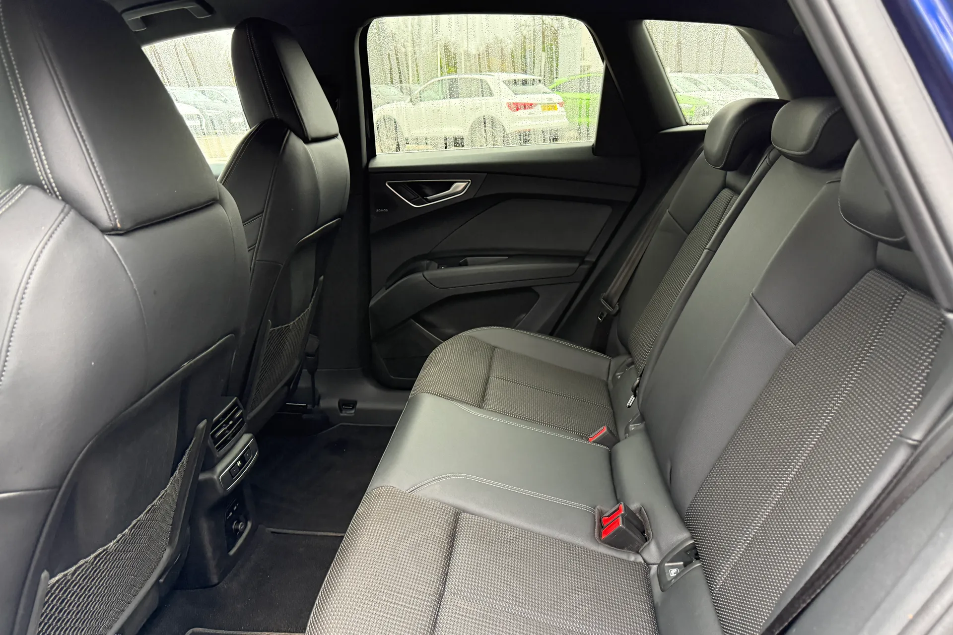 Audi Q4 thumbnail image number 45