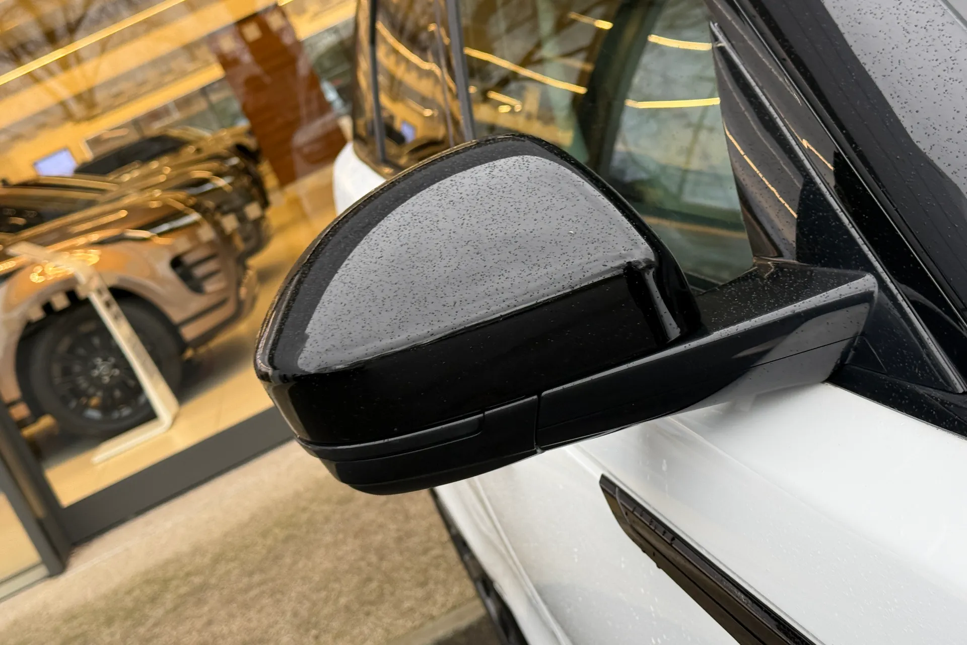 LAND ROVER RANGE ROVER VELAR thumbnail image number 50