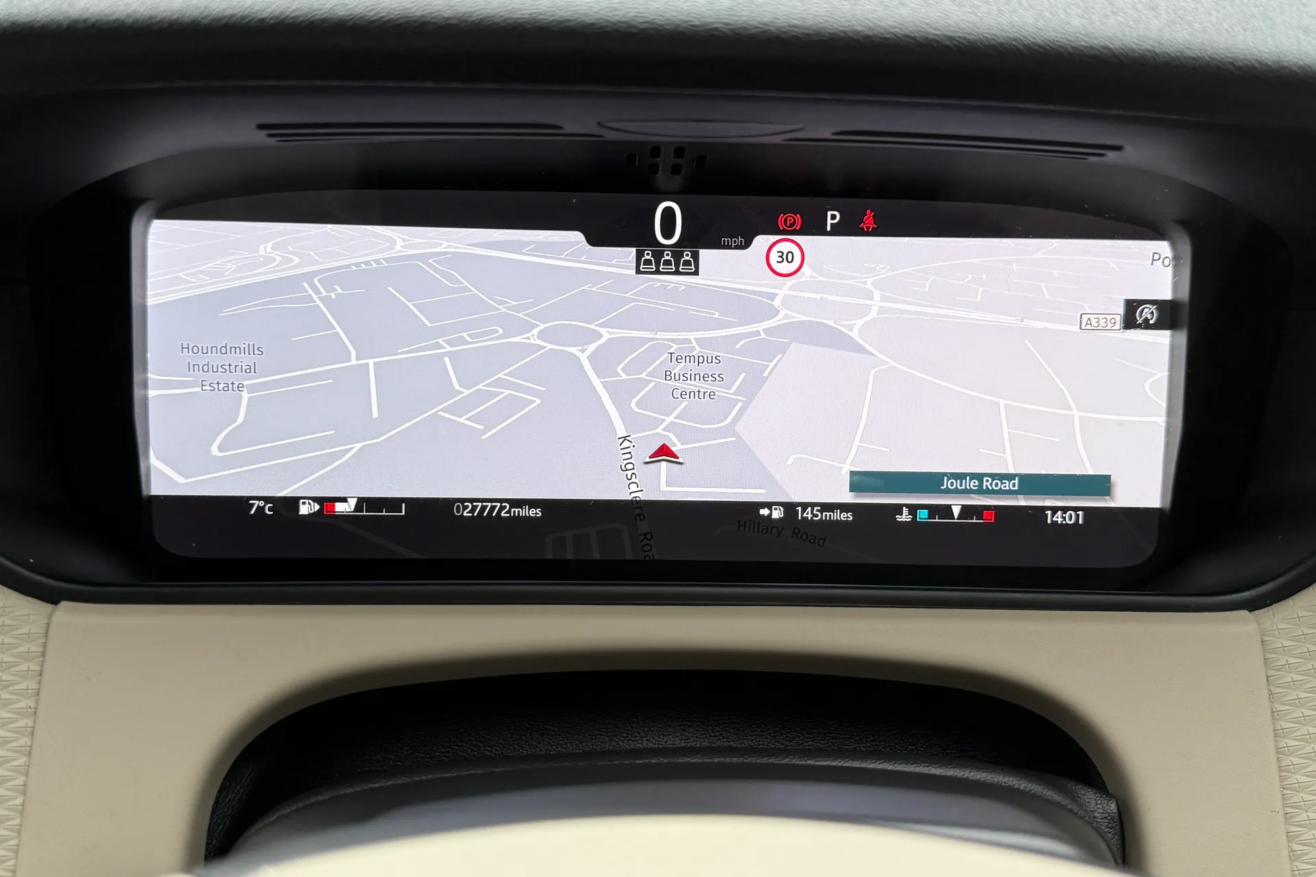 LAND ROVER RANGE ROVER VELAR thumbnail image number 22