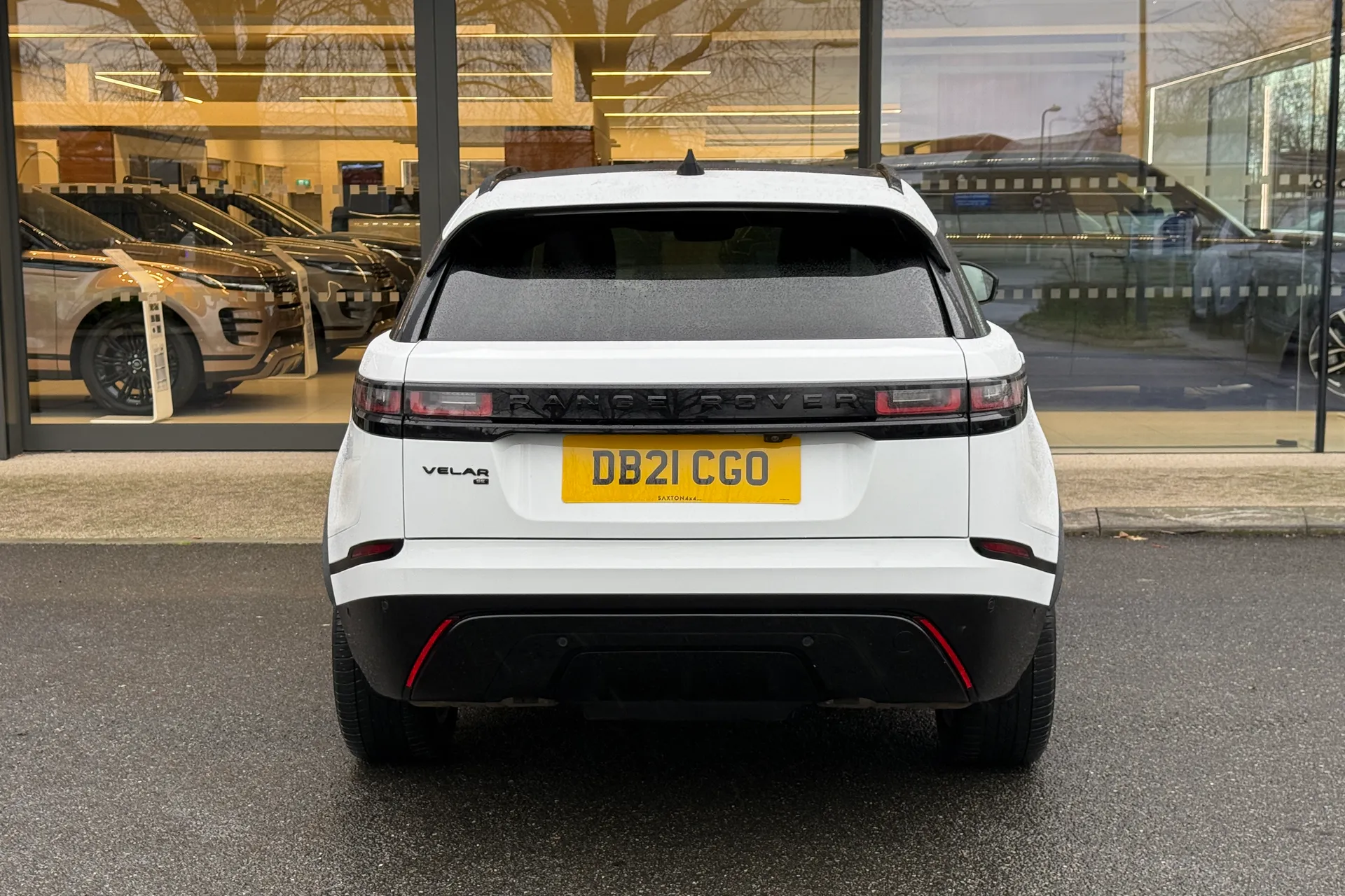 LAND ROVER RANGE ROVER VELAR thumbnail image number 8