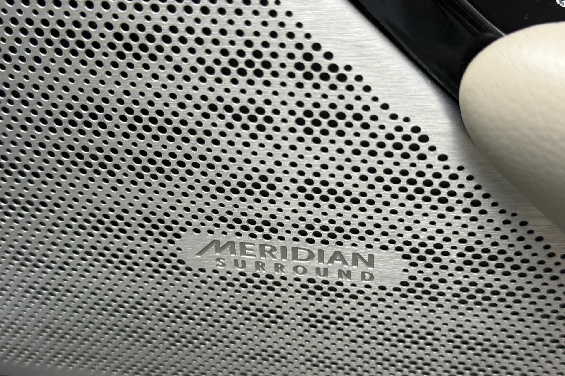 LAND ROVER RANGE ROVER VELAR thumbnail image number 20