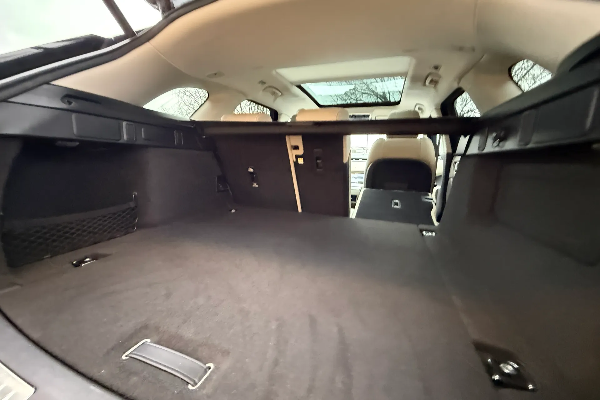 LAND ROVER RANGE ROVER VELAR thumbnail image number 41