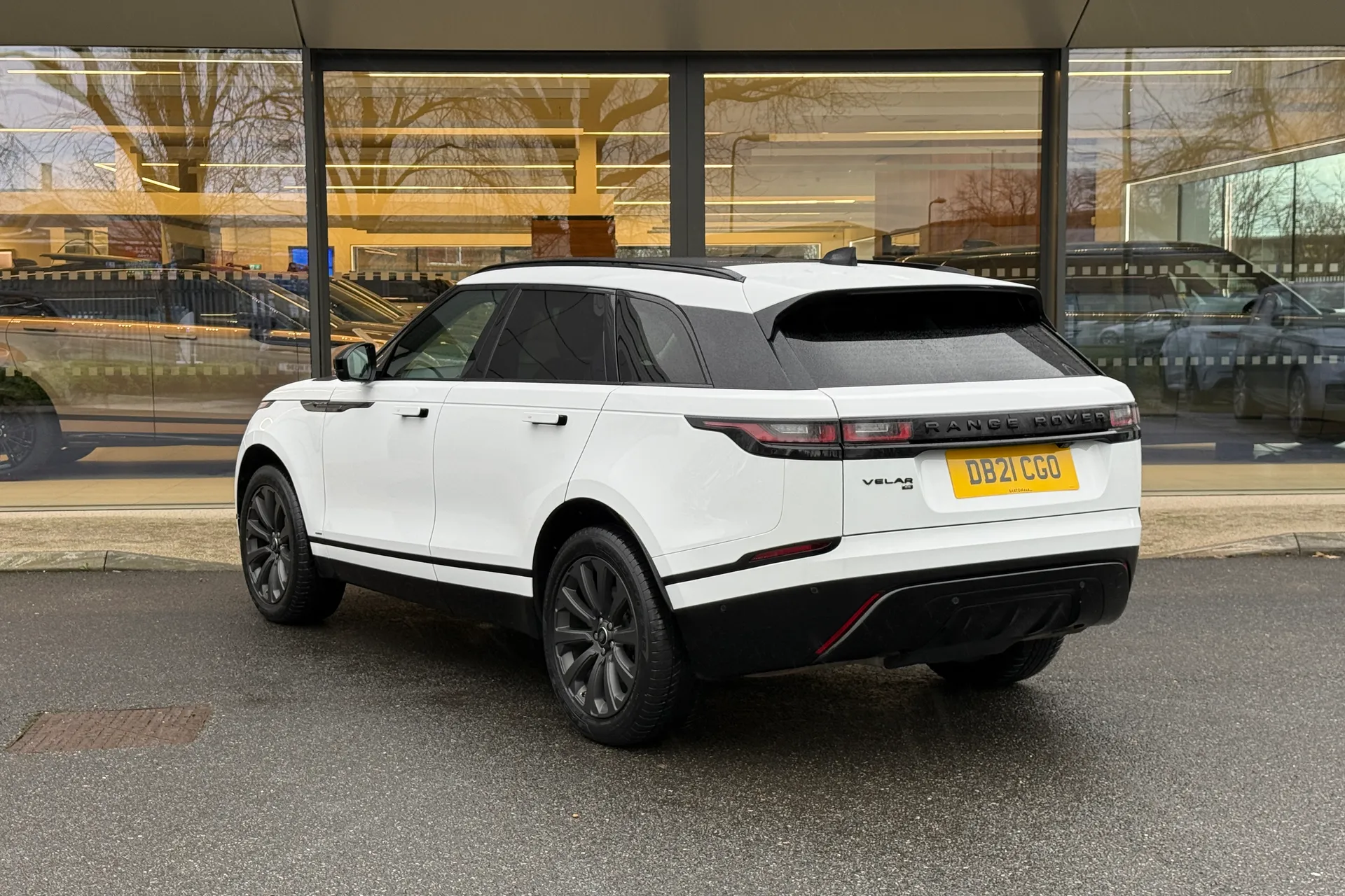 LAND ROVER RANGE ROVER VELAR thumbnail image number 7