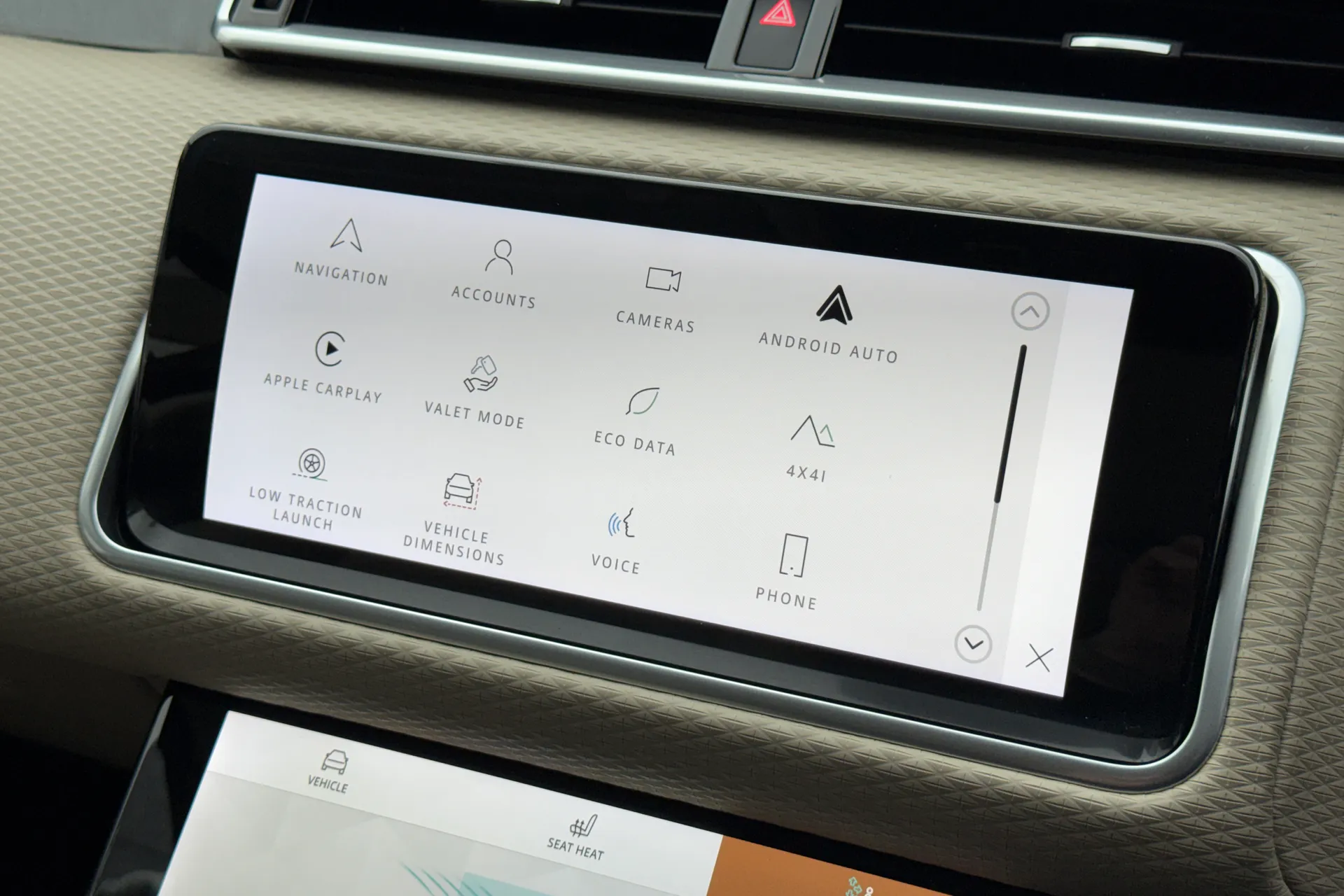 LAND ROVER RANGE ROVER VELAR thumbnail image number 44