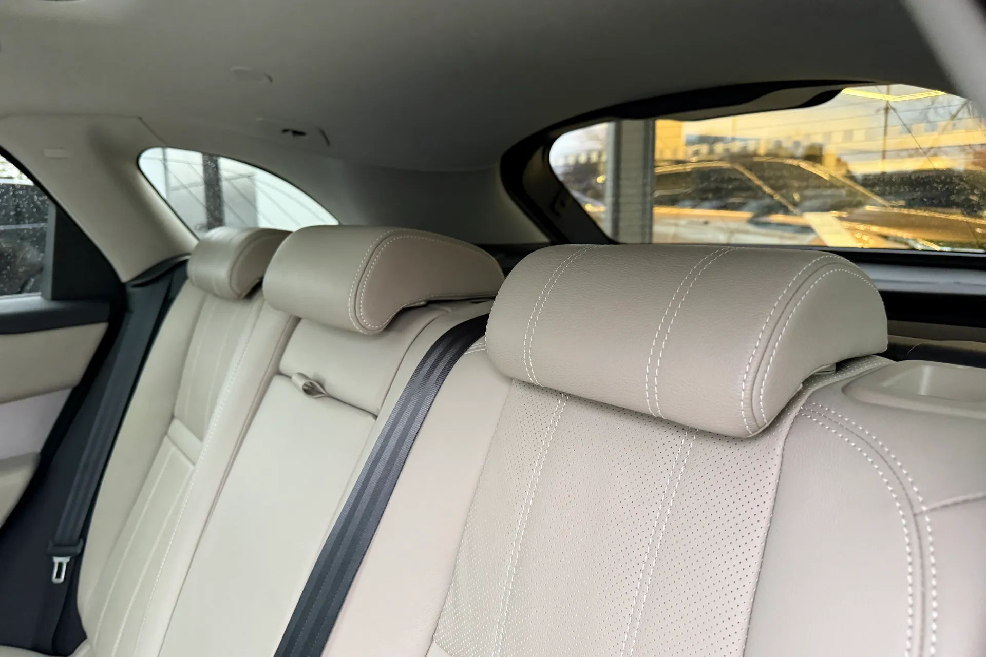 LAND ROVER RANGE ROVER VELAR thumbnail image number 47