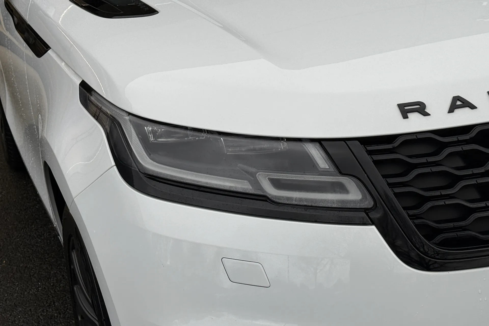 LAND ROVER RANGE ROVER VELAR thumbnail image number 51